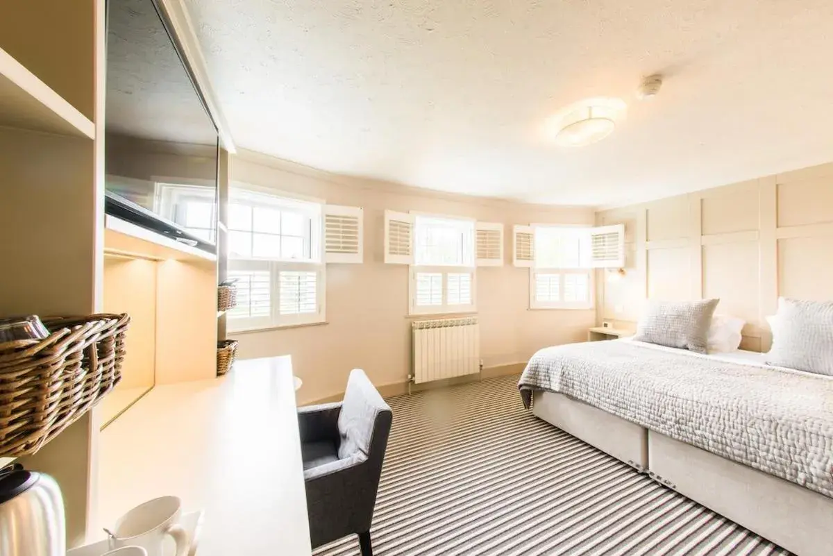 Superior Double Room - single occupancy in Les Douvres Hotel Superior Double Room - single occupancy in Les Douvres Hotel