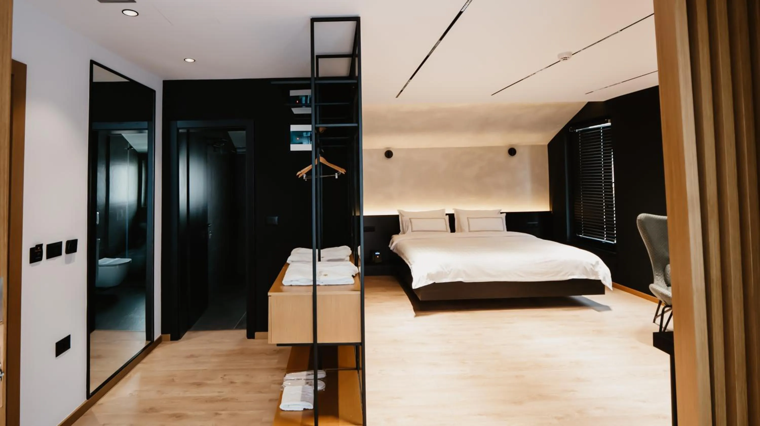 Bed in BAZ'HUR Boutique Hotel