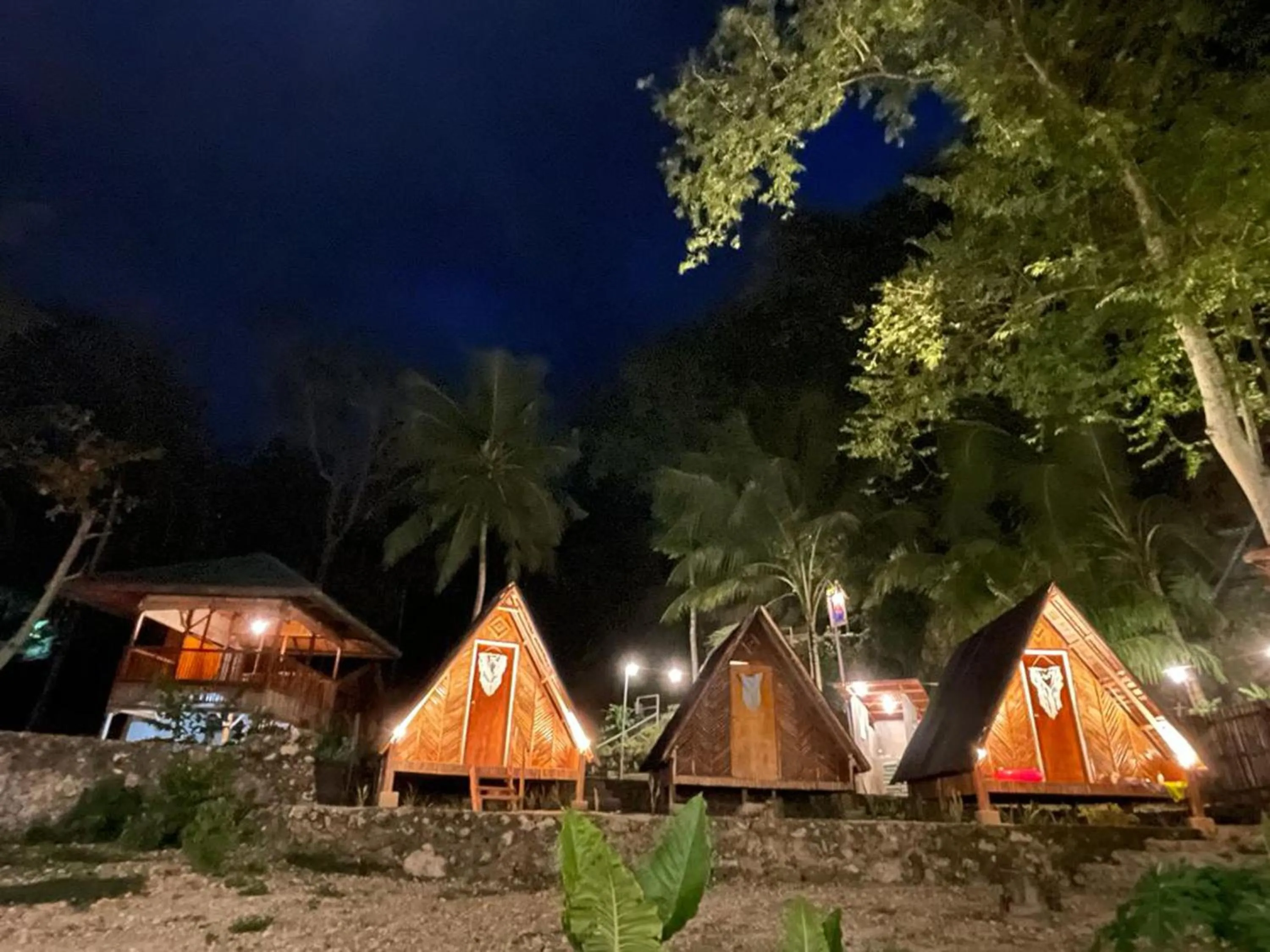 Bedroom in Hagdan Reef Dive Spot by HiveRooms