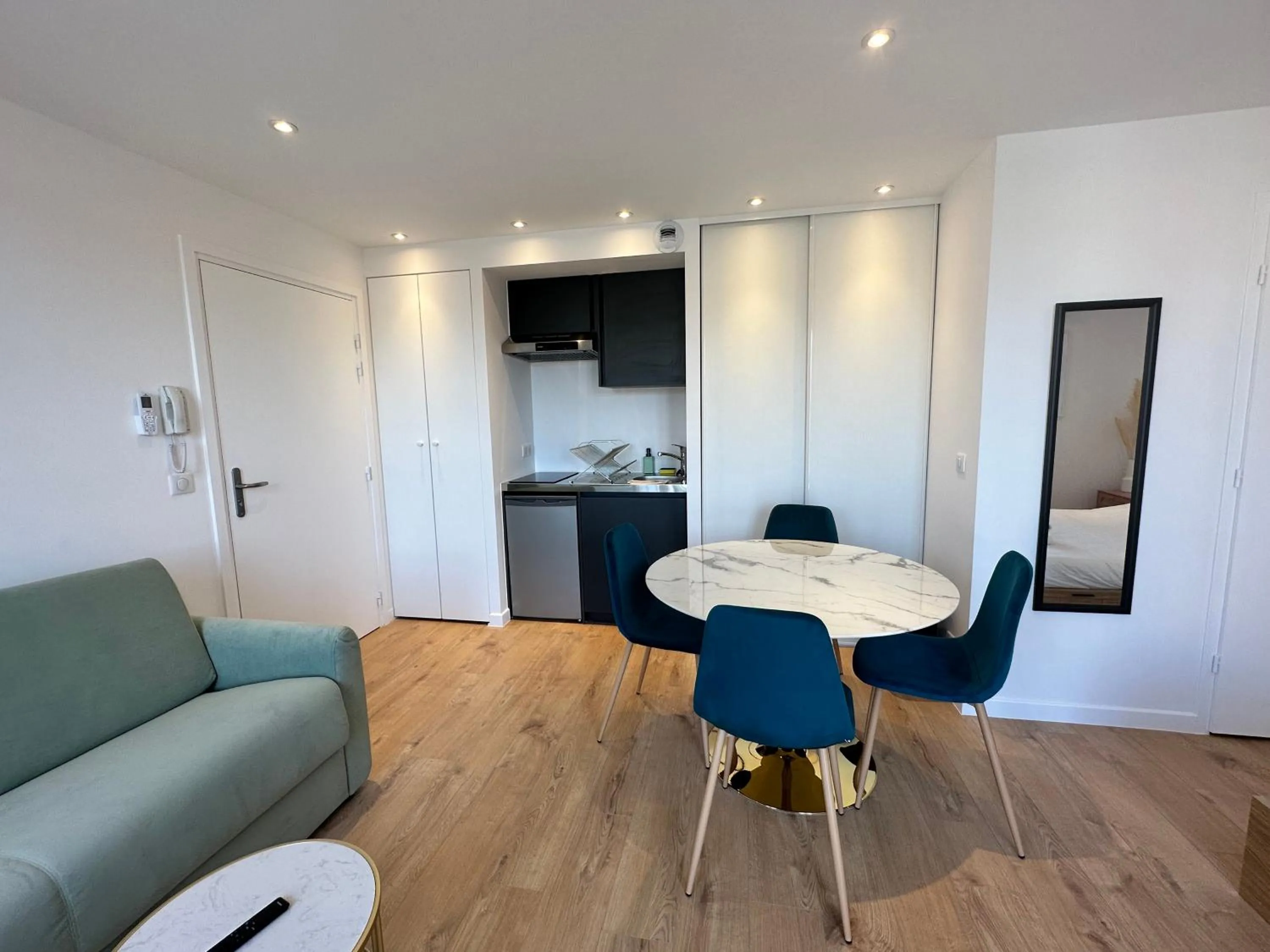 Kitchen or kitchenette in Résidence Terminus - appartements