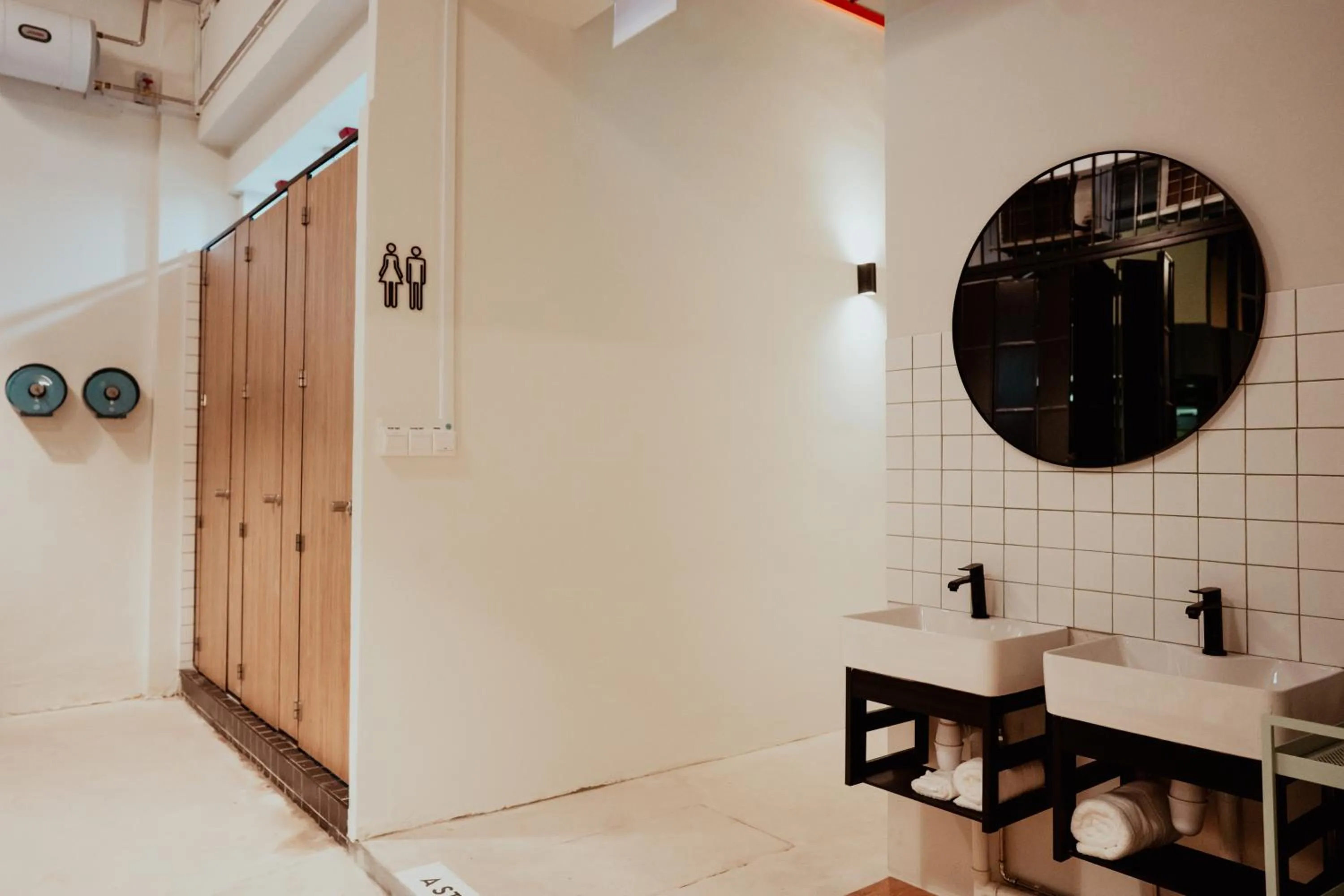 Shower in Code Hostel at Lavender