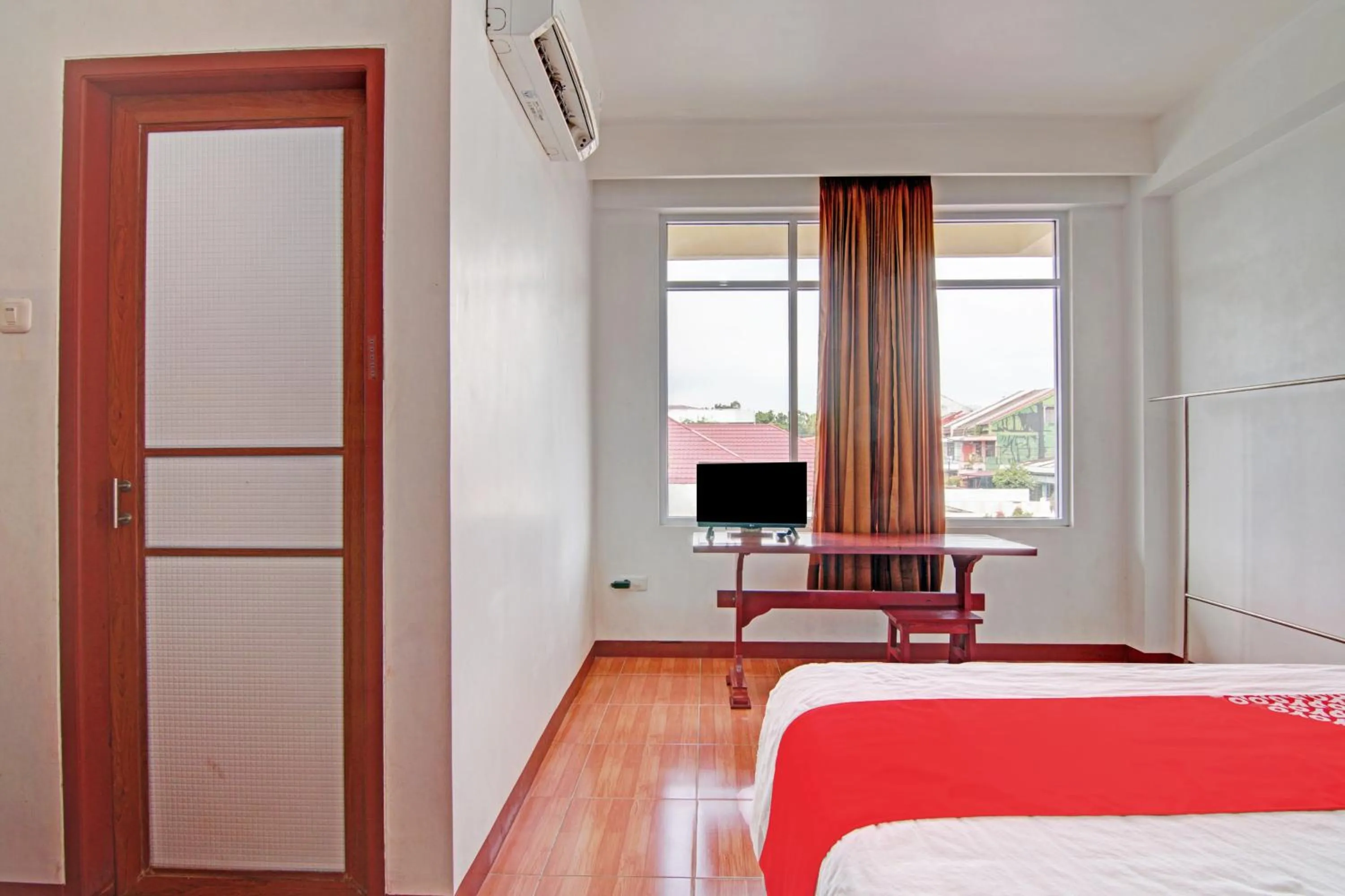 Bedroom, Bed in Hotel O Asri Homestay Syariah