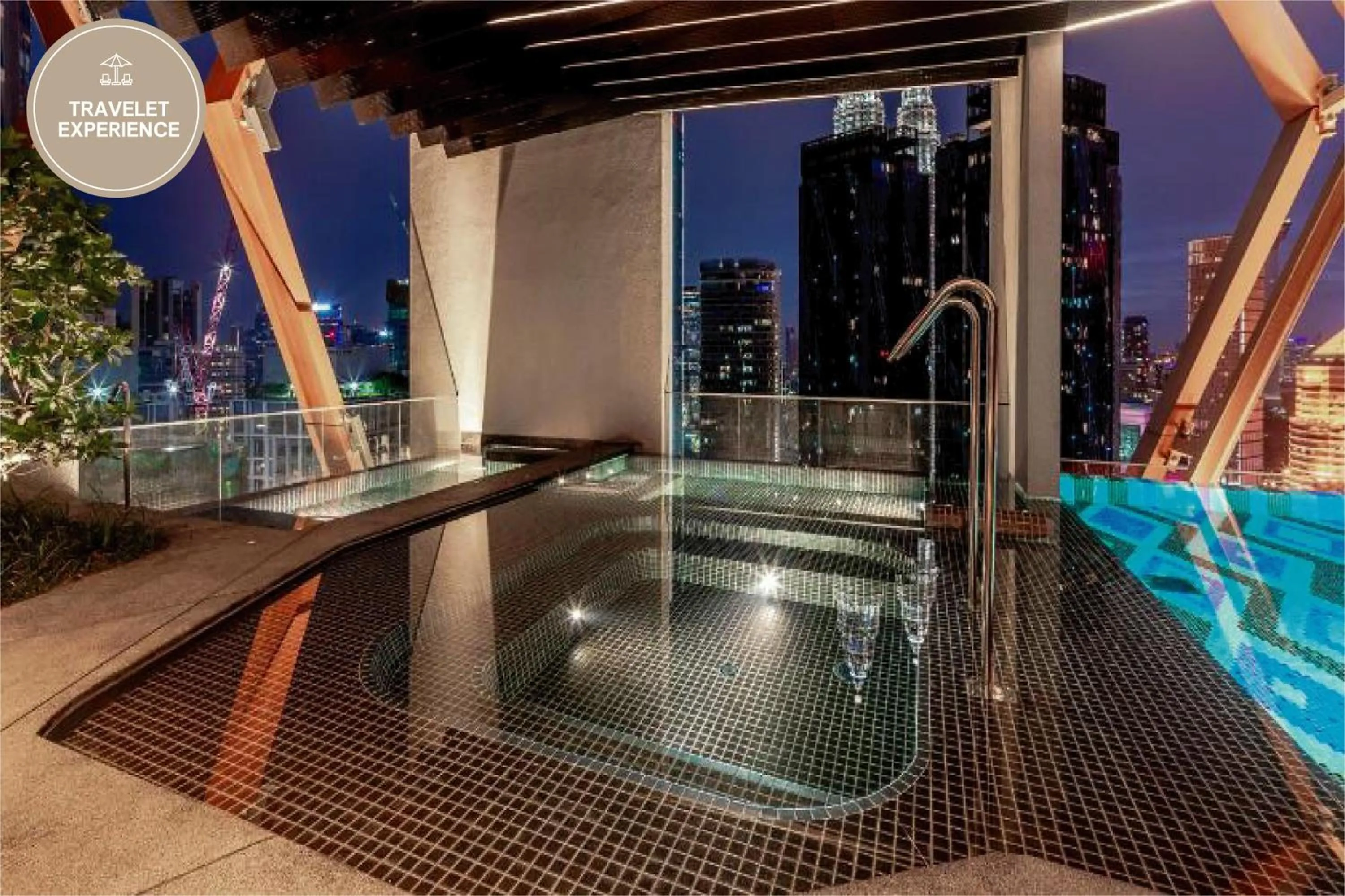 Swimming pool in Scarletz Suites KLCC, Travelet