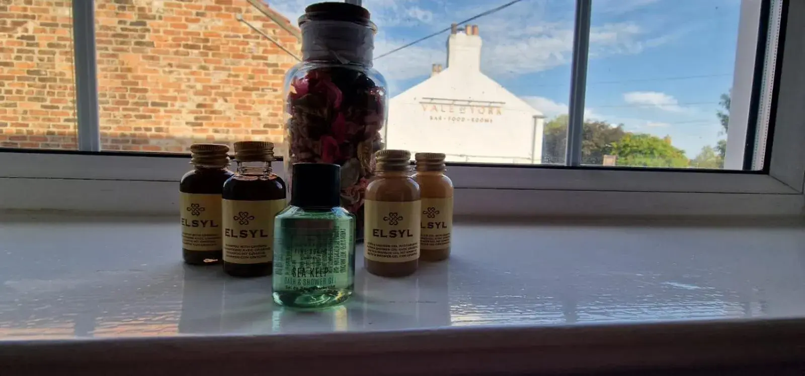 Family Room with Private Bathroom in Vale of York restaurant and rooms Family Room with Private Bathroom in Vale of York restaurant and rooms