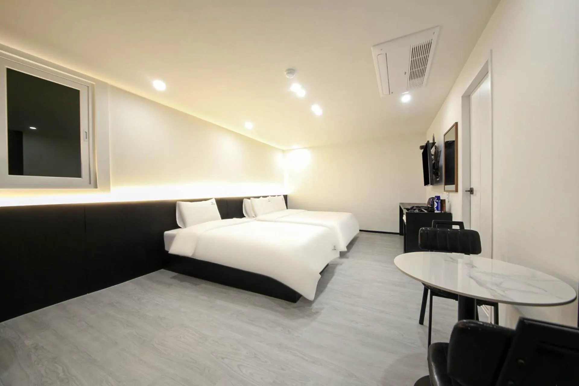 Bed in Busan Seomyeon Broa Hotel