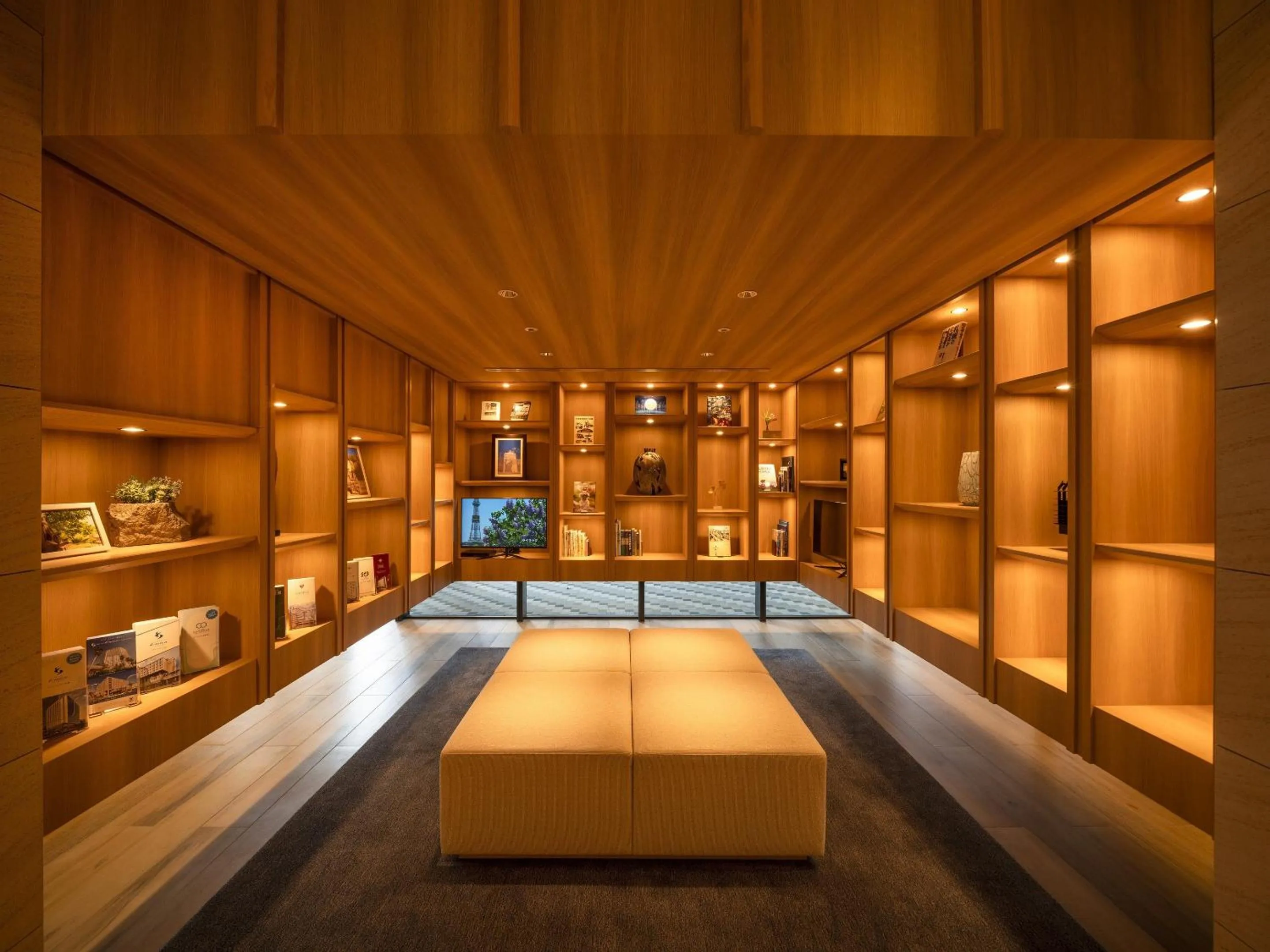 Lobby or reception in Hotel Emion Sapporo