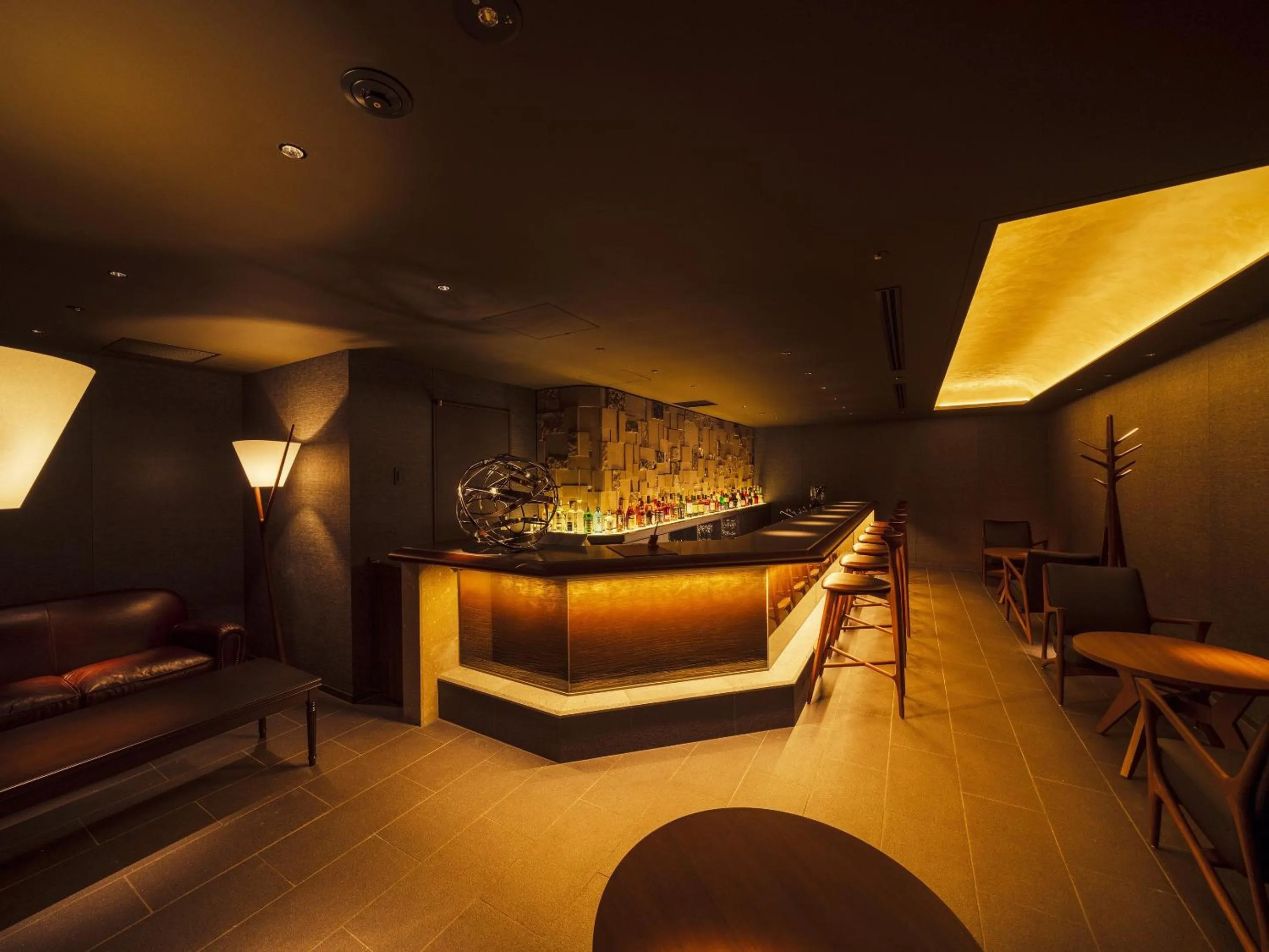 Lounge or bar in Hotel Emion Sapporo