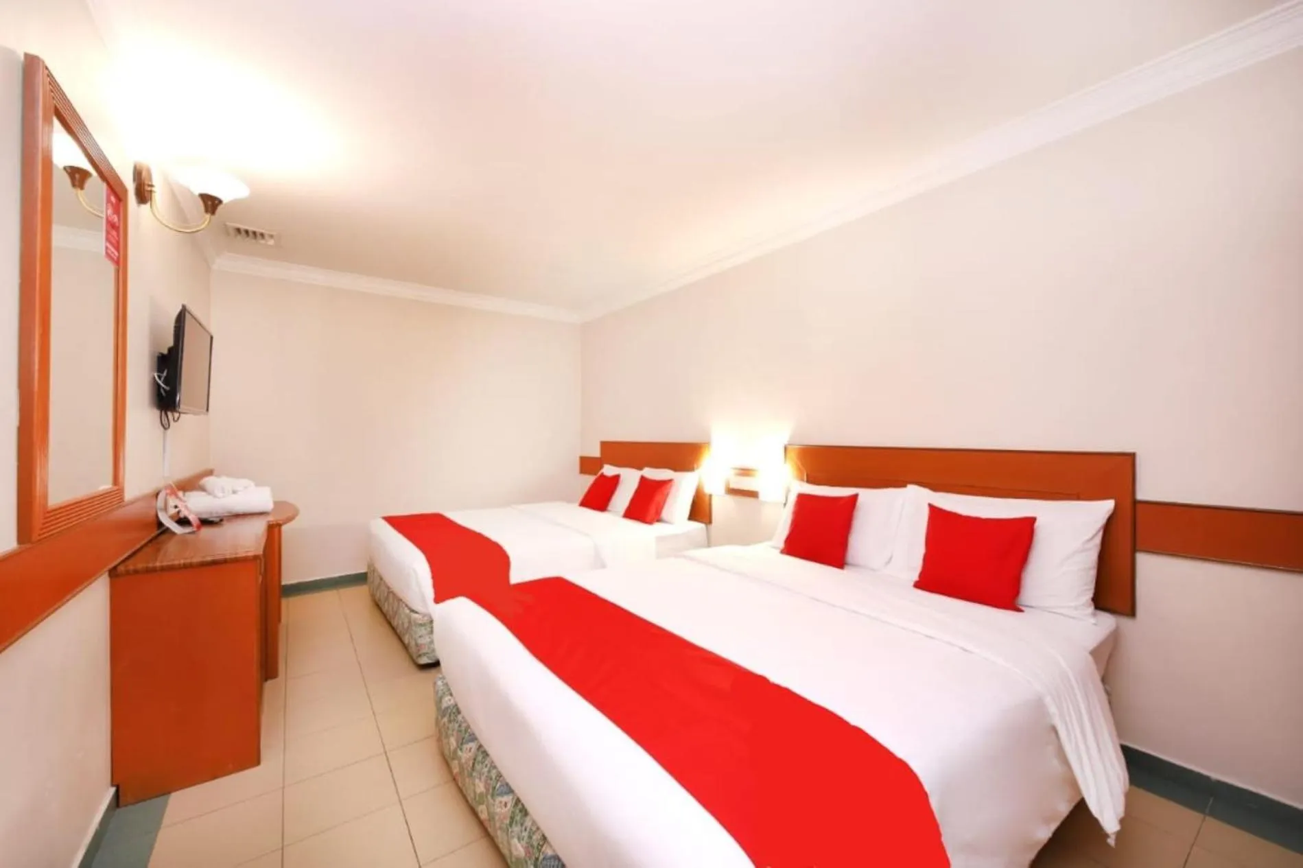 View (from property/room), Bed in Famous Inn Hotel