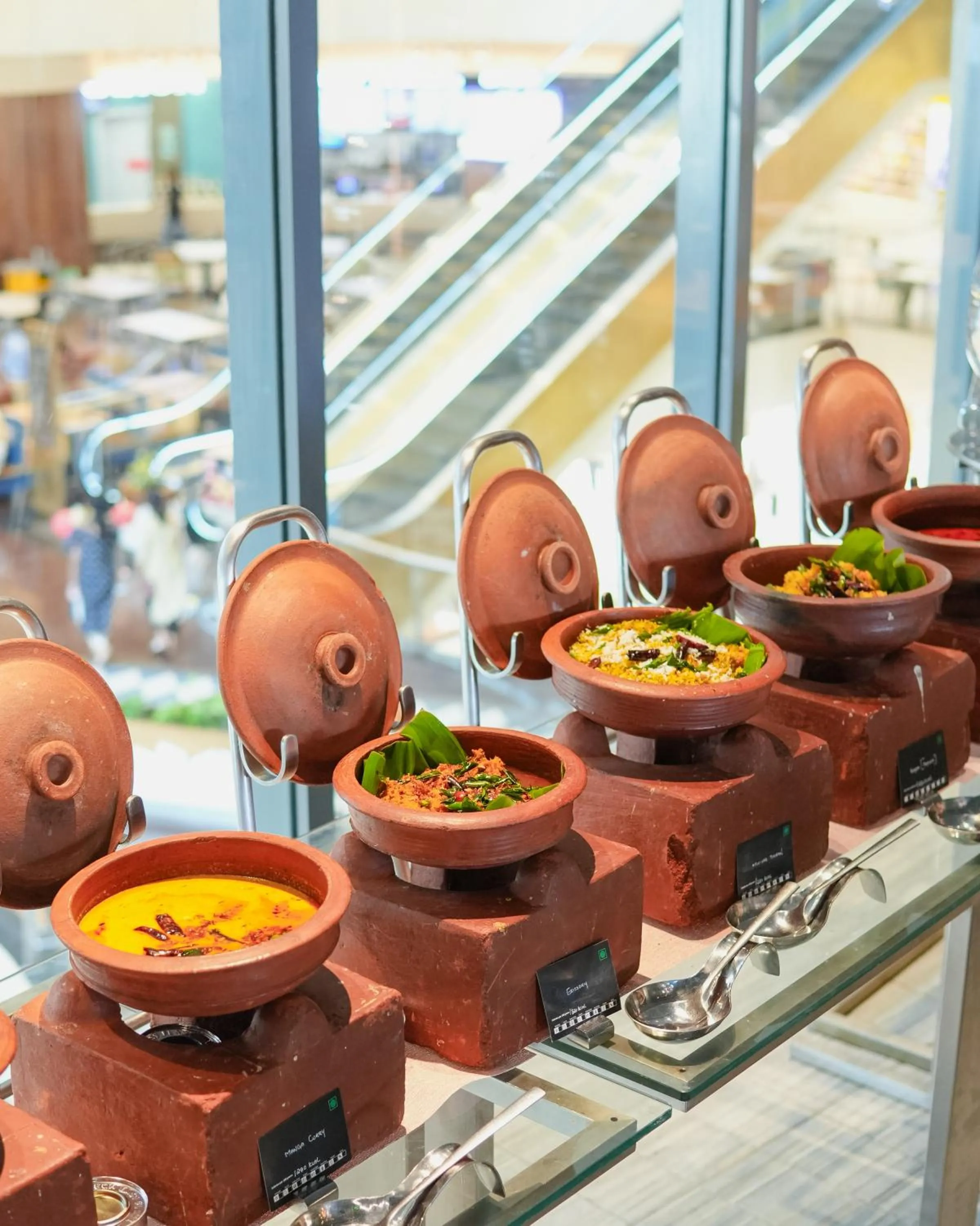 Restaurant/places to eat in The Artiste, Kochi, A Tribute Portfolio Hotel , Forum Mall