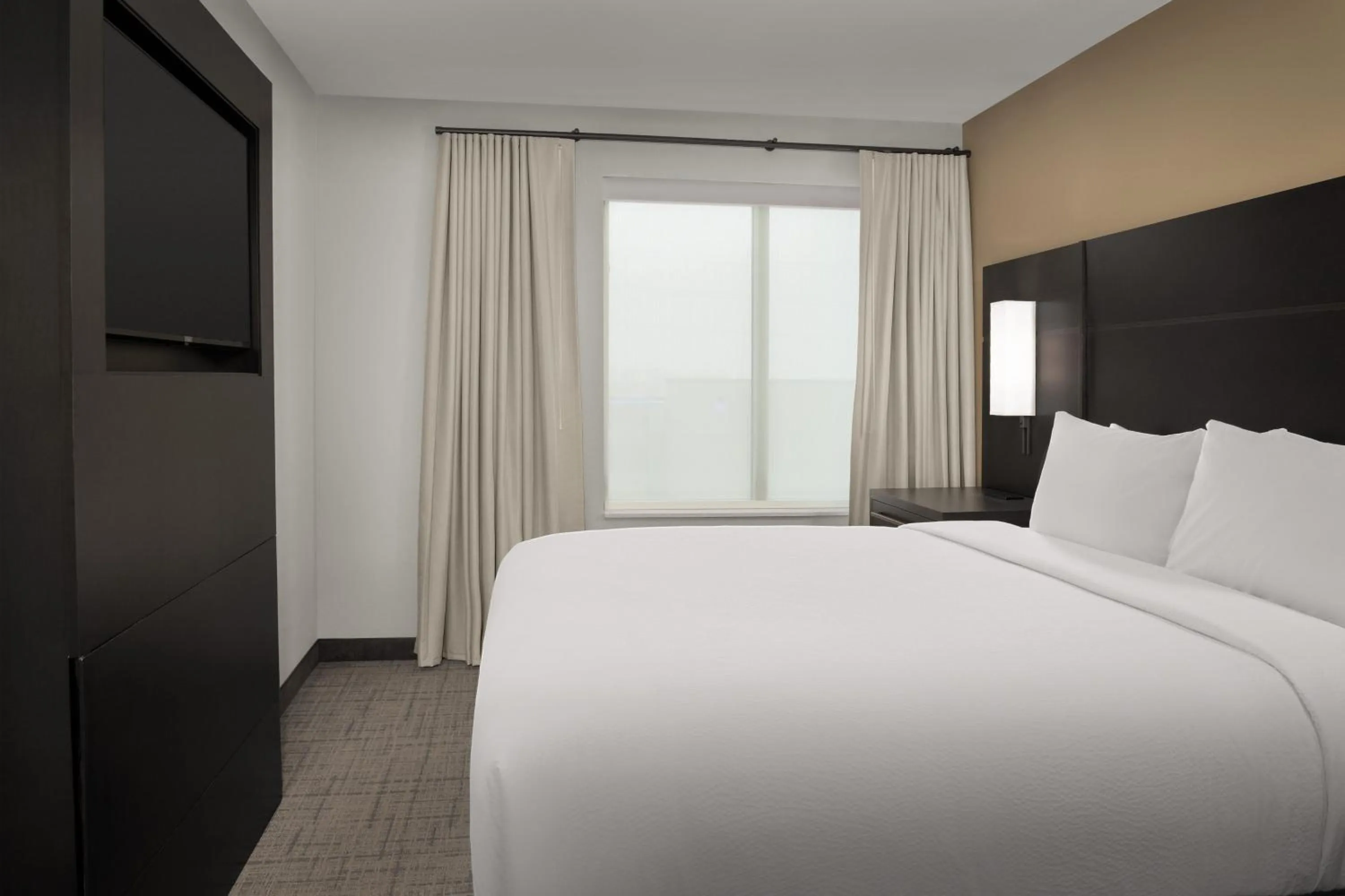 Photo of the whole room, Bed in Residence Inn by Marriott Dallas Grand Prairie