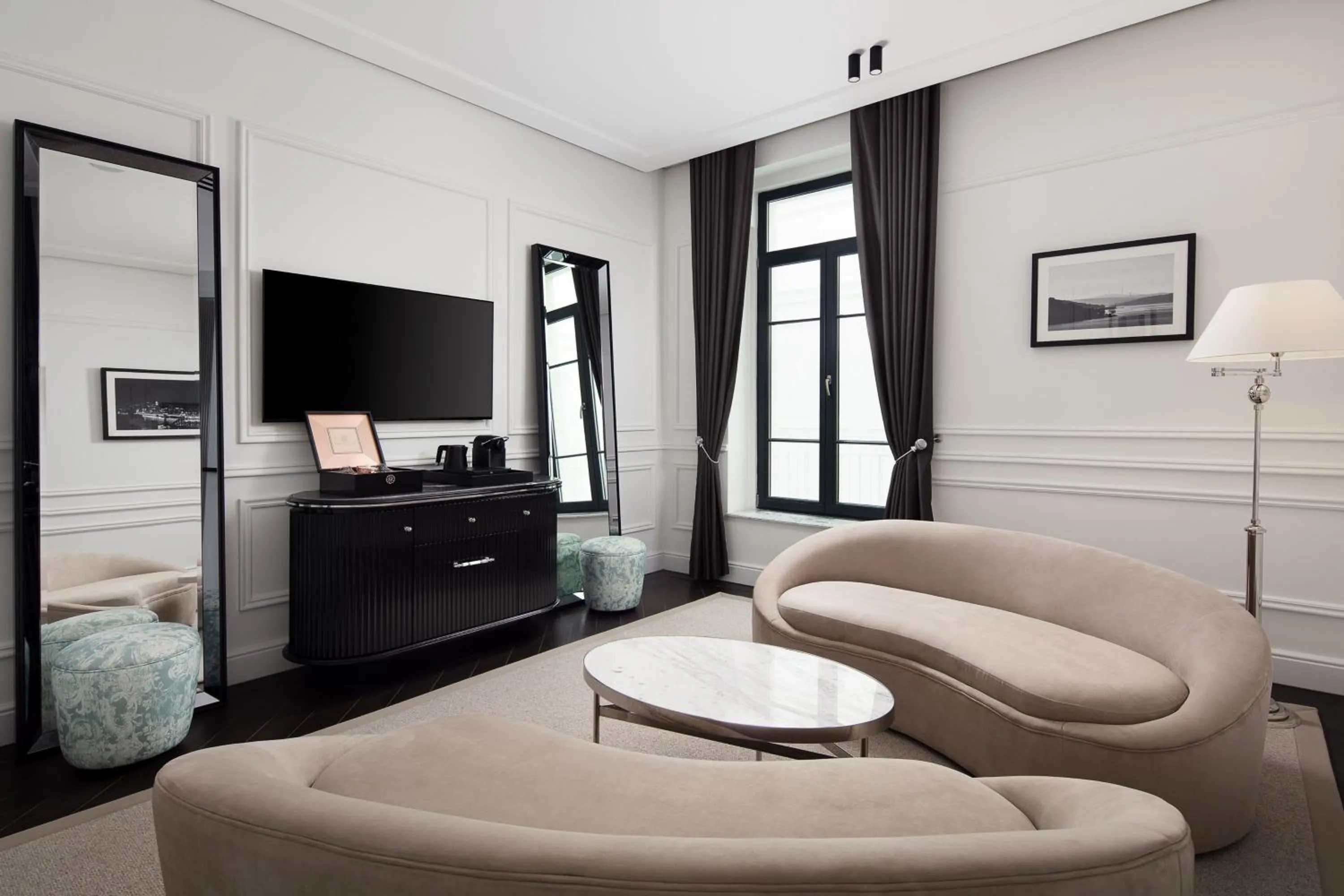 Living room in Sanasaryan Han, a Luxury Collection Hotel, Istanbul