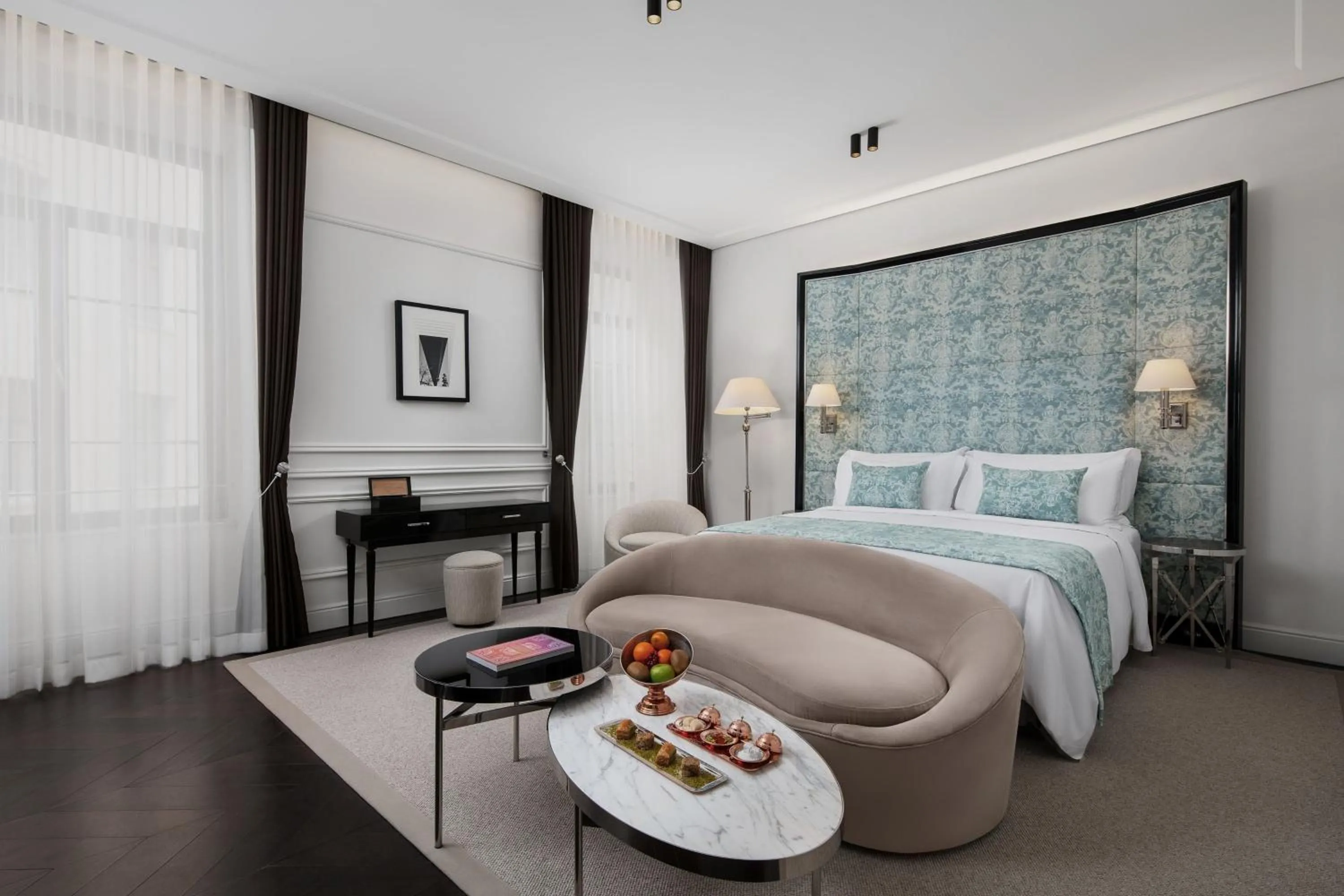 Photo of the whole room, Bed in Sanasaryan Han, a Luxury Collection Hotel, Istanbul