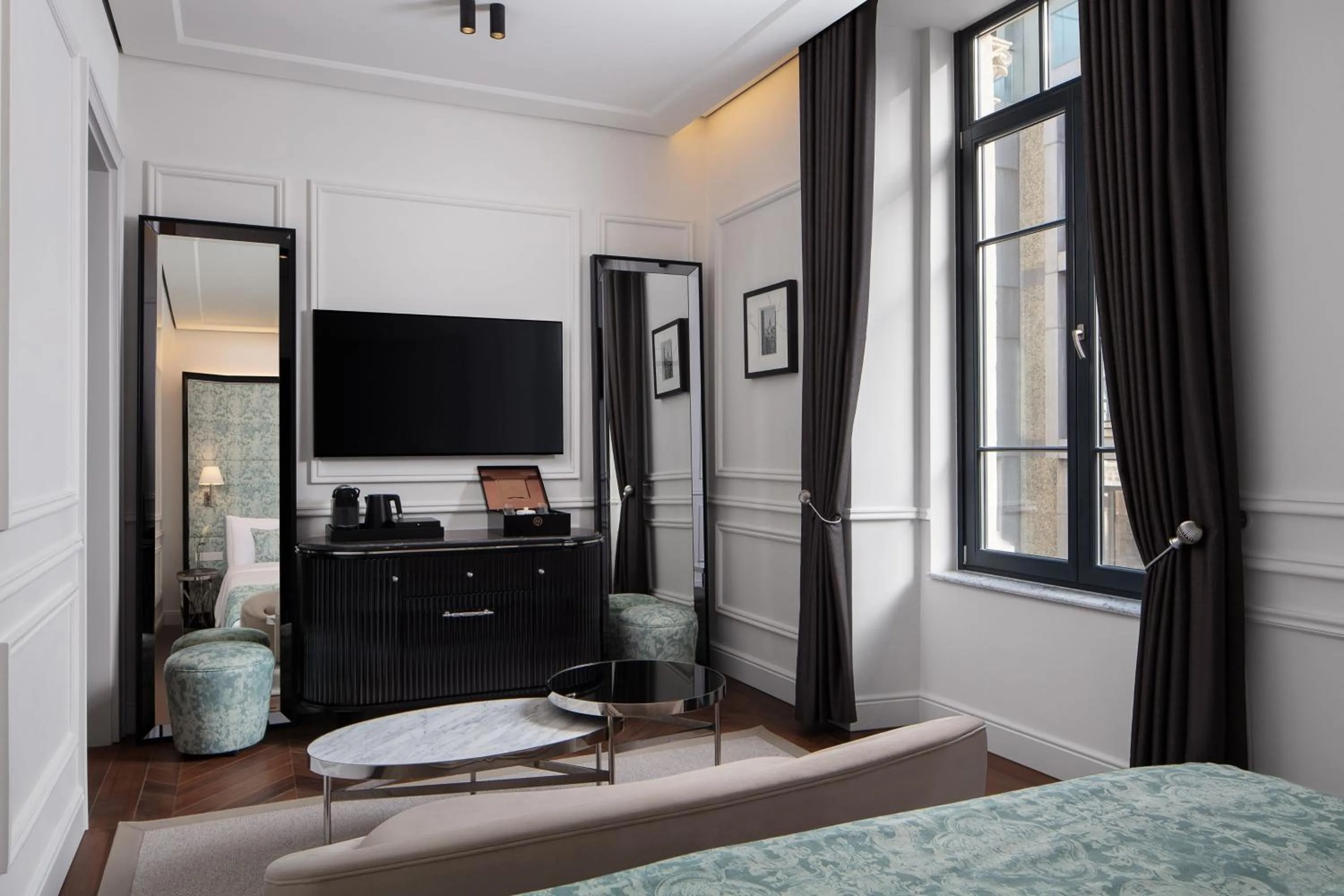 Photo of the whole room, Bed in Sanasaryan Han, a Luxury Collection Hotel, Istanbul