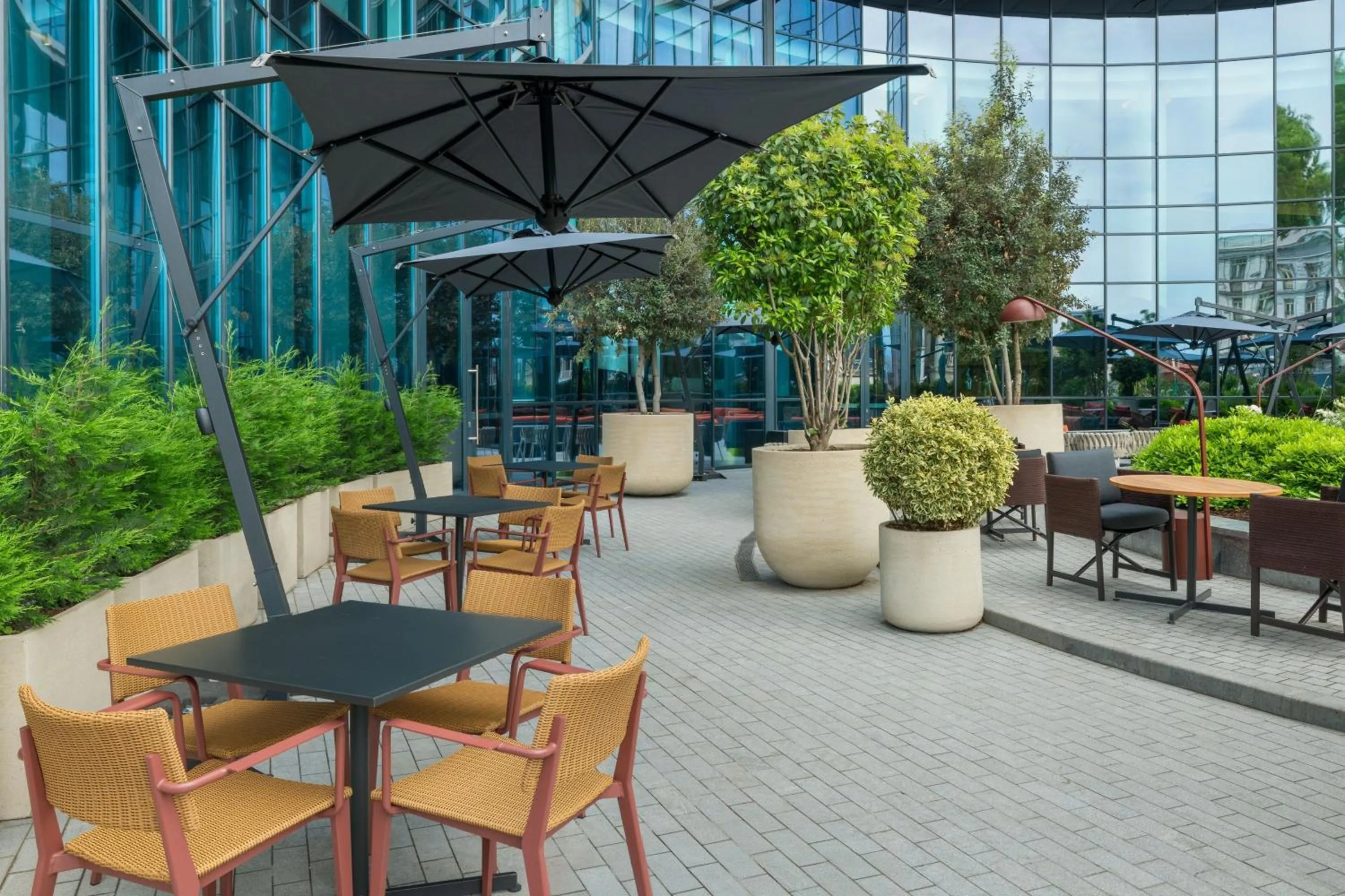 Restaurant/places to eat in Paragraph Freedom Square, a Luxury Collection Hotel, Tbilisi