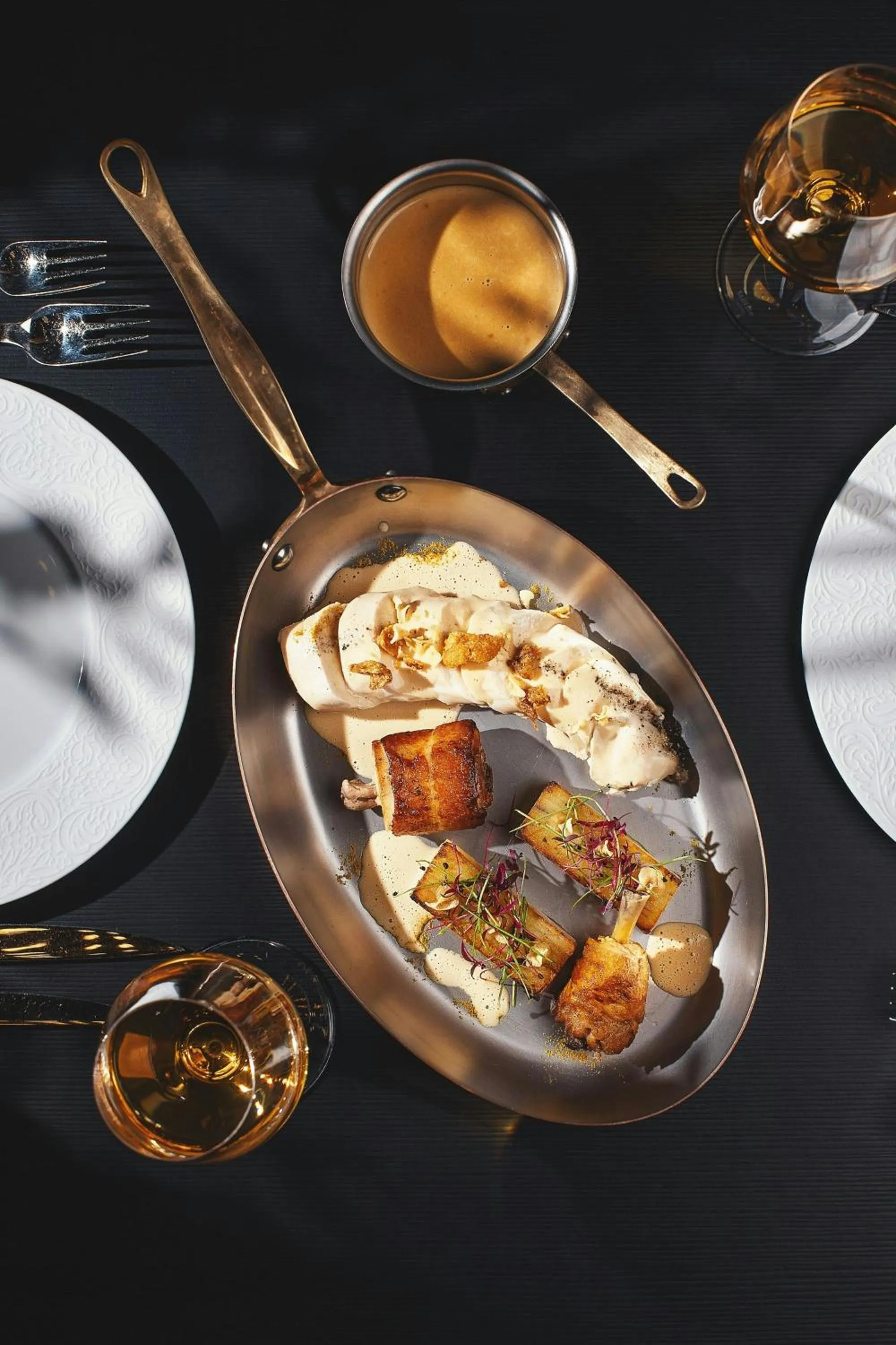 Restaurant/places to eat in Paragraph Freedom Square, a Luxury Collection Hotel, Tbilisi