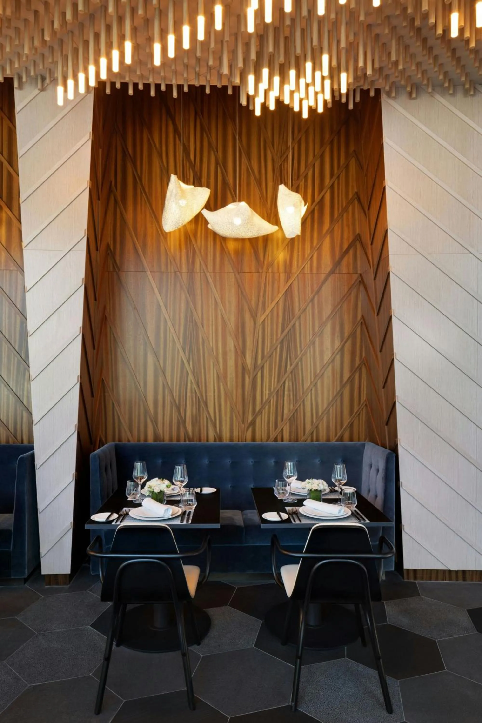 Restaurant/places to eat in Paragraph Freedom Square, a Luxury Collection Hotel, Tbilisi