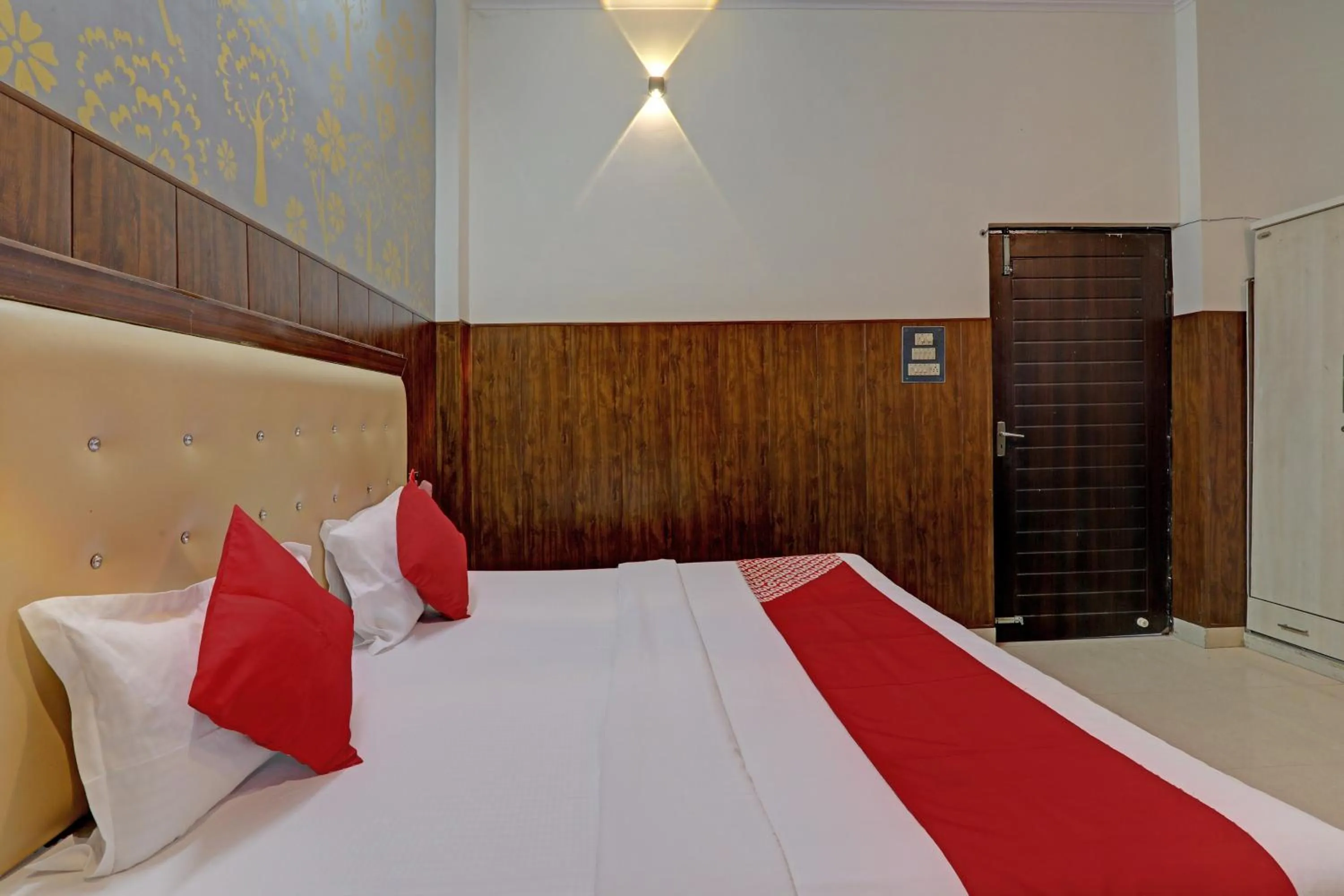 Bedroom in Hotel O CZ Inn