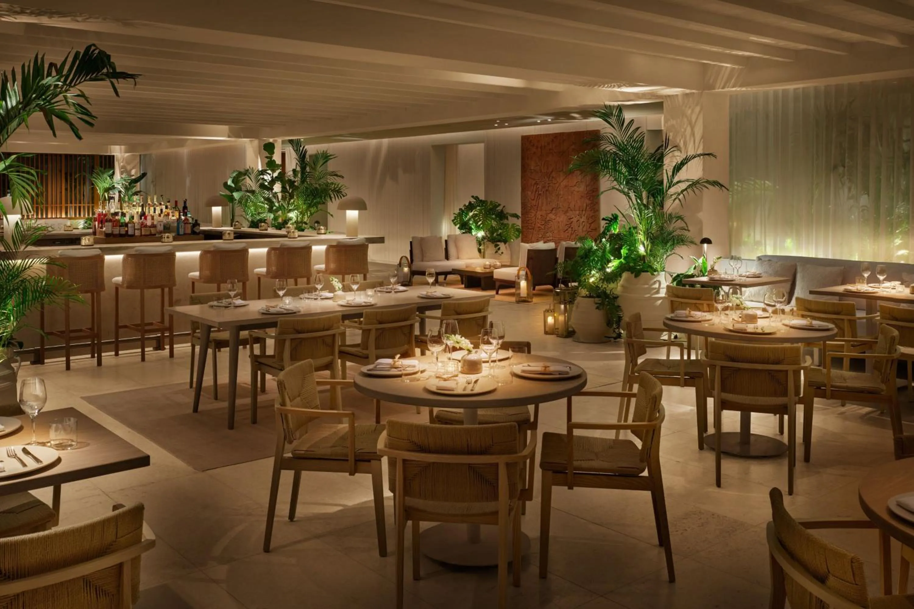 Lounge or bar in The Riviera Maya EDITION at Kanai