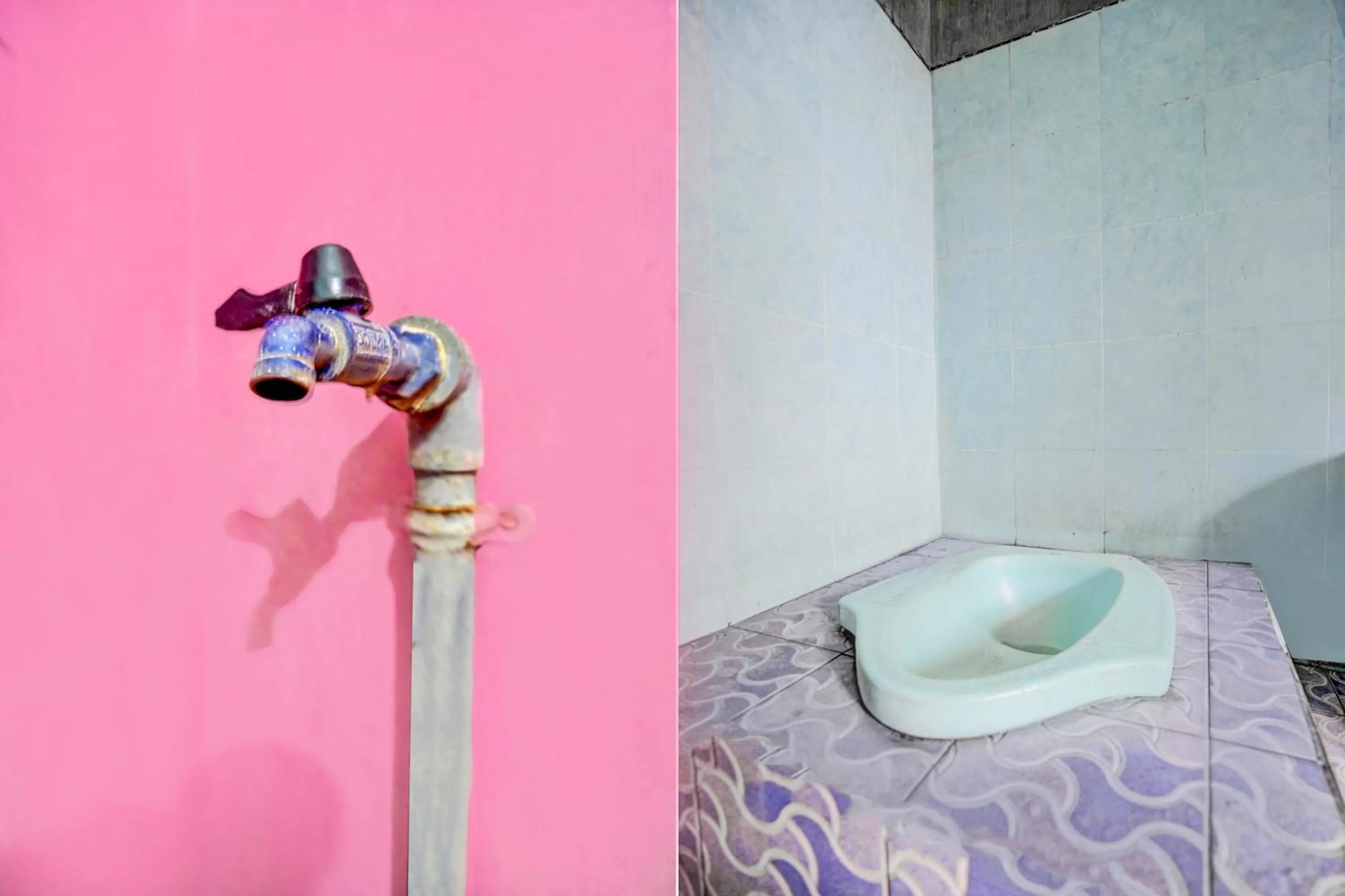 Bathroom, Bed in OYO Life 92840 Wisma Morricco