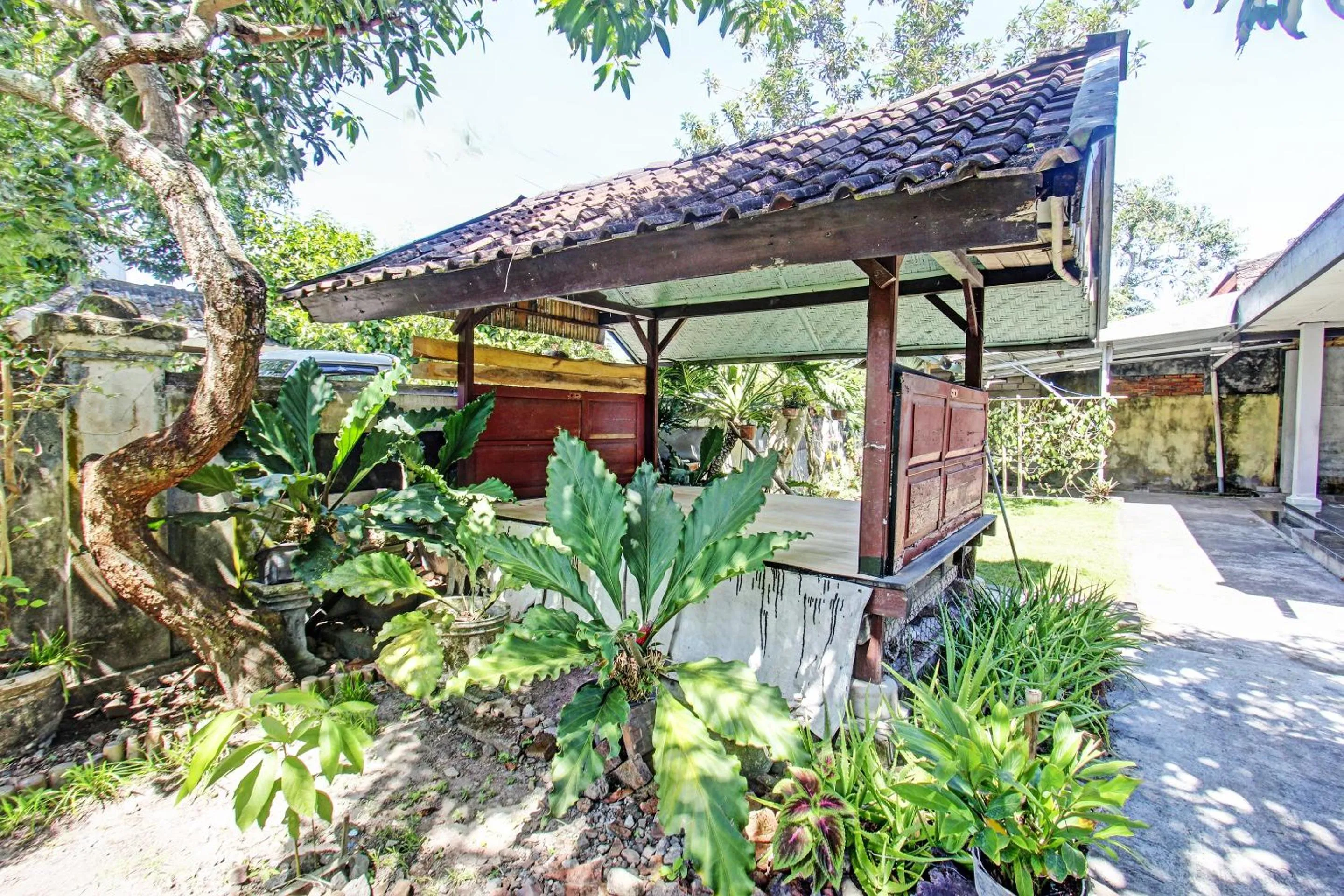 Lobby or reception in OYO Life 92853 Kost 999