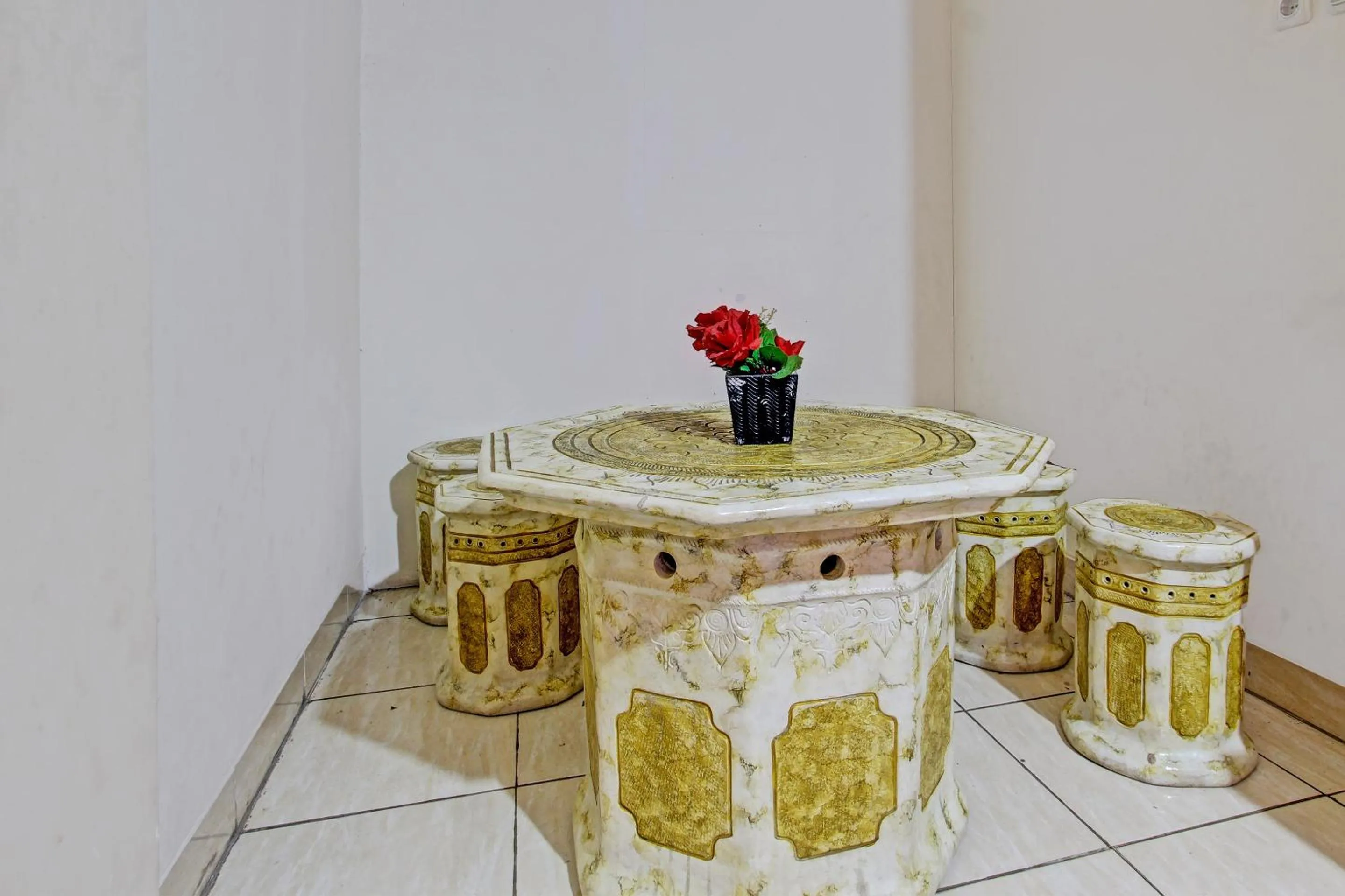 Bedroom in OYO Life 92663 Karmel 6