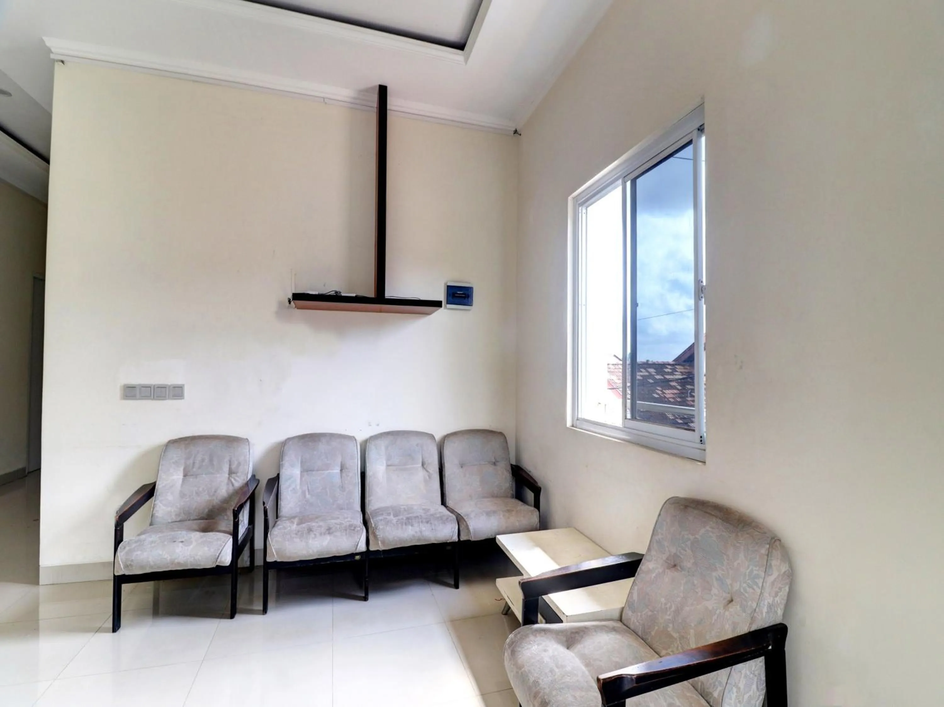 Lobby or reception in OYO Life 92707 D-akomiba Residence