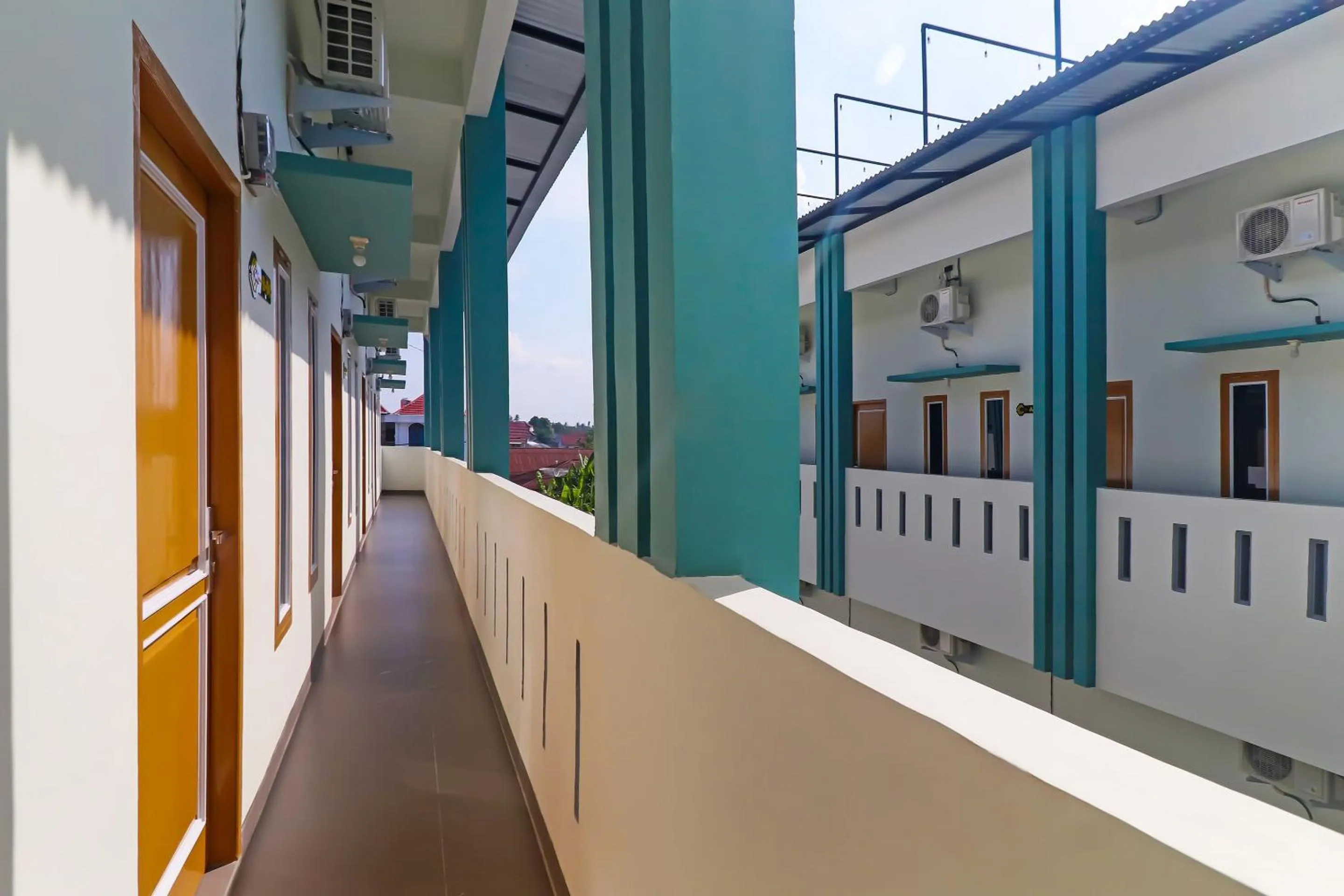 Lobby or reception in OYO Life 92691 Mc Kost Syariah