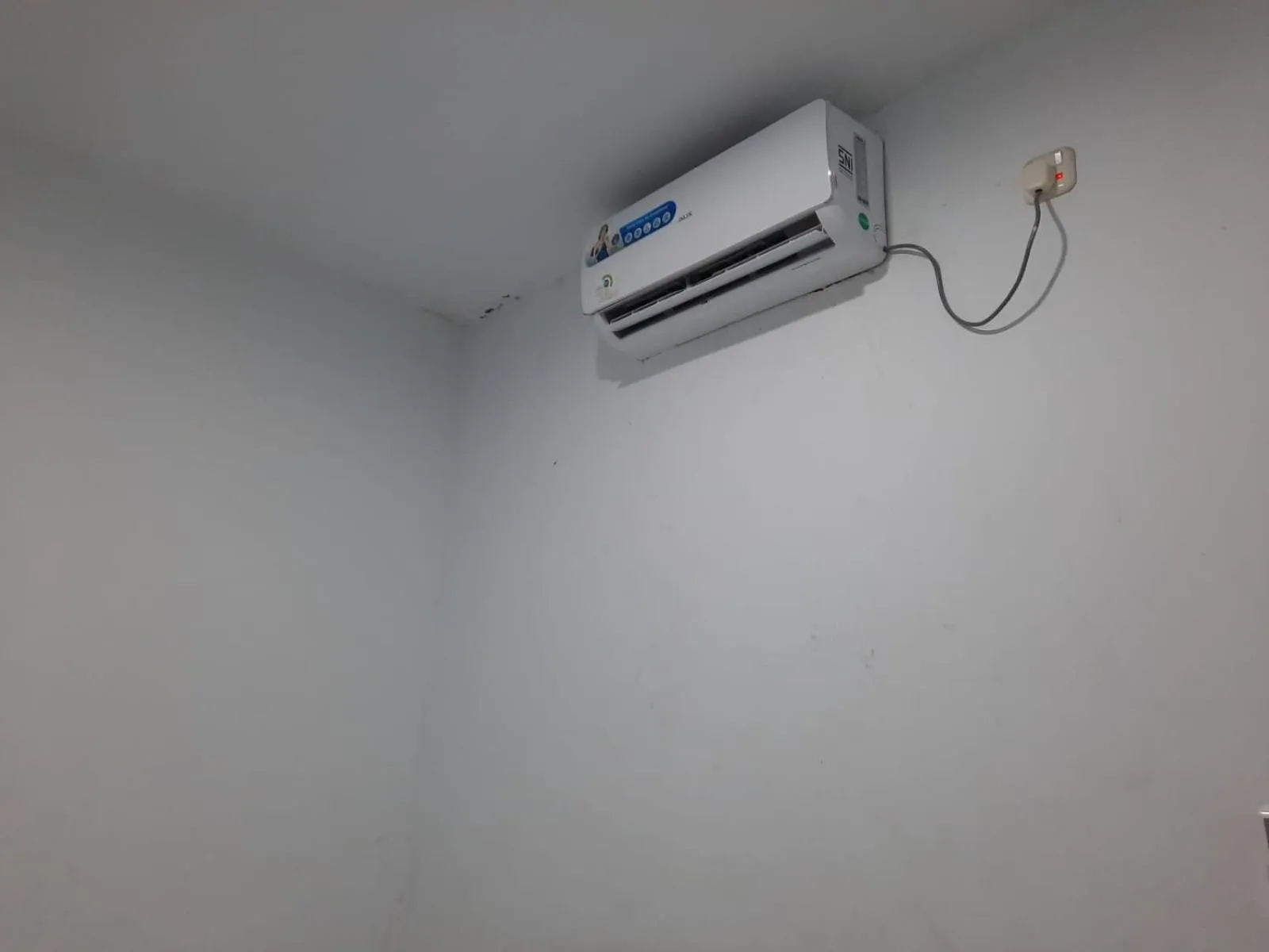 Bedroom in OYO Life 92883 Kost Ratana Cengkareng Syariah