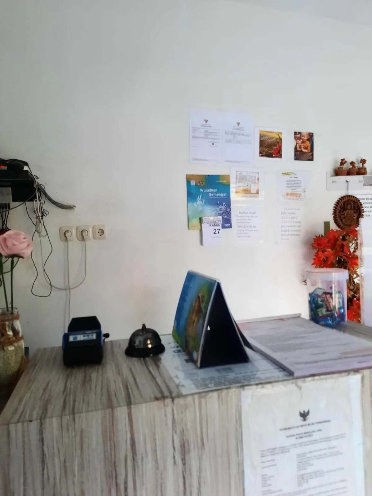 Lobby or reception in OYO Life 92883 Kost Ratana Cengkareng Syariah