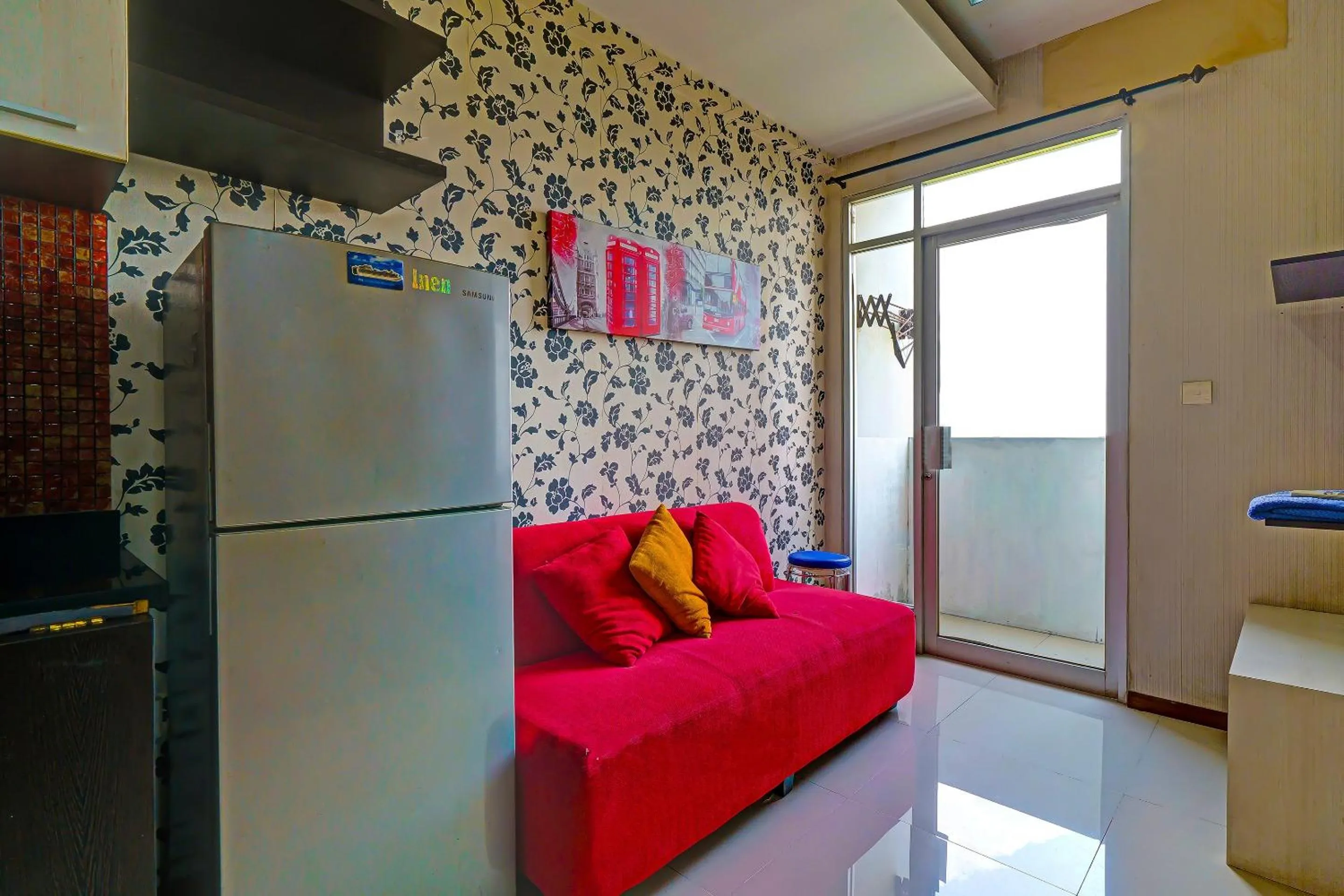 Bedroom in OYO Life 92774 The Edge Apartment By My Home