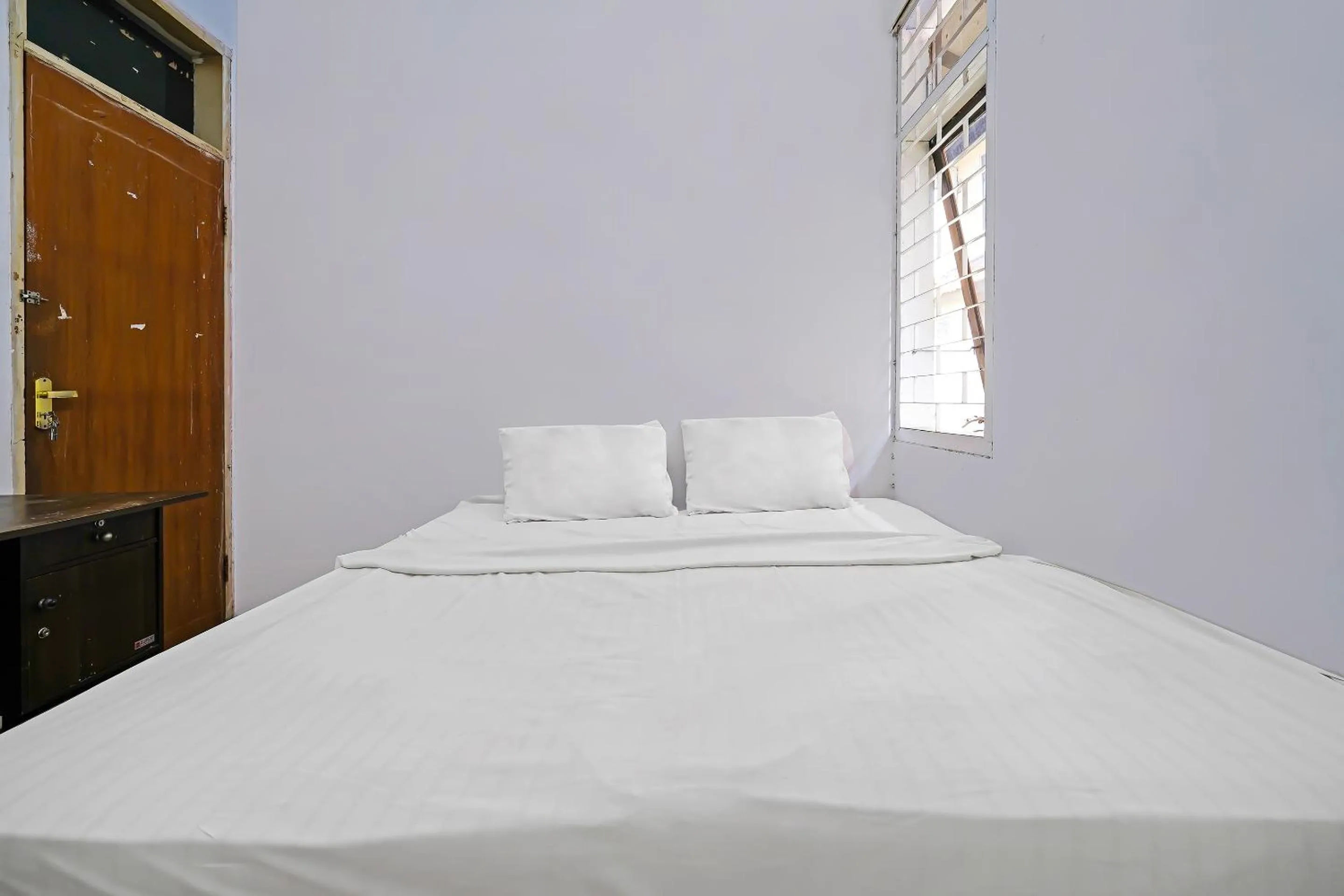 Bedroom, Bed in OYO Life 92835 Maya Adipuri