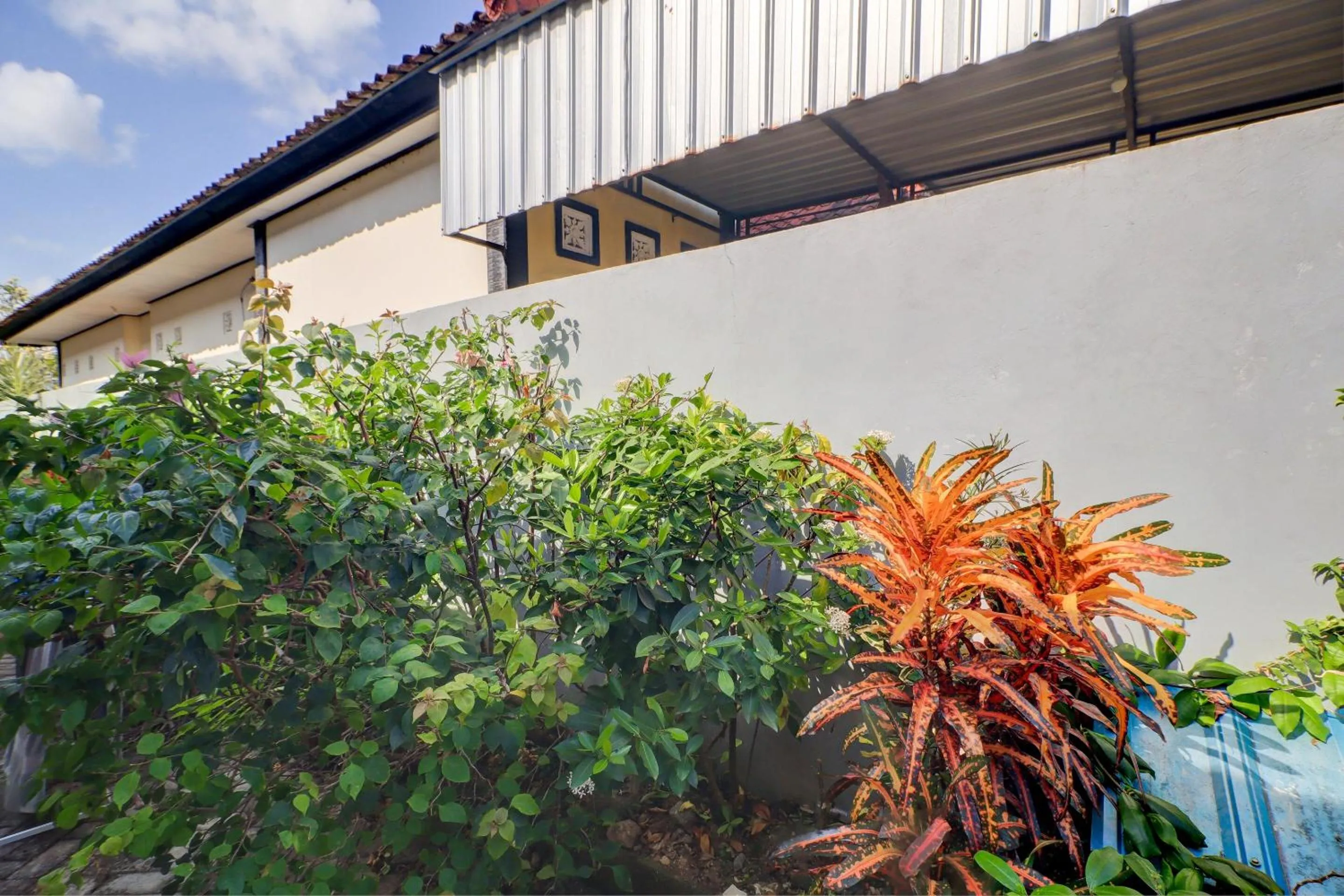 Lobby or reception in OYO Life 92838 Kost Ibu Surya