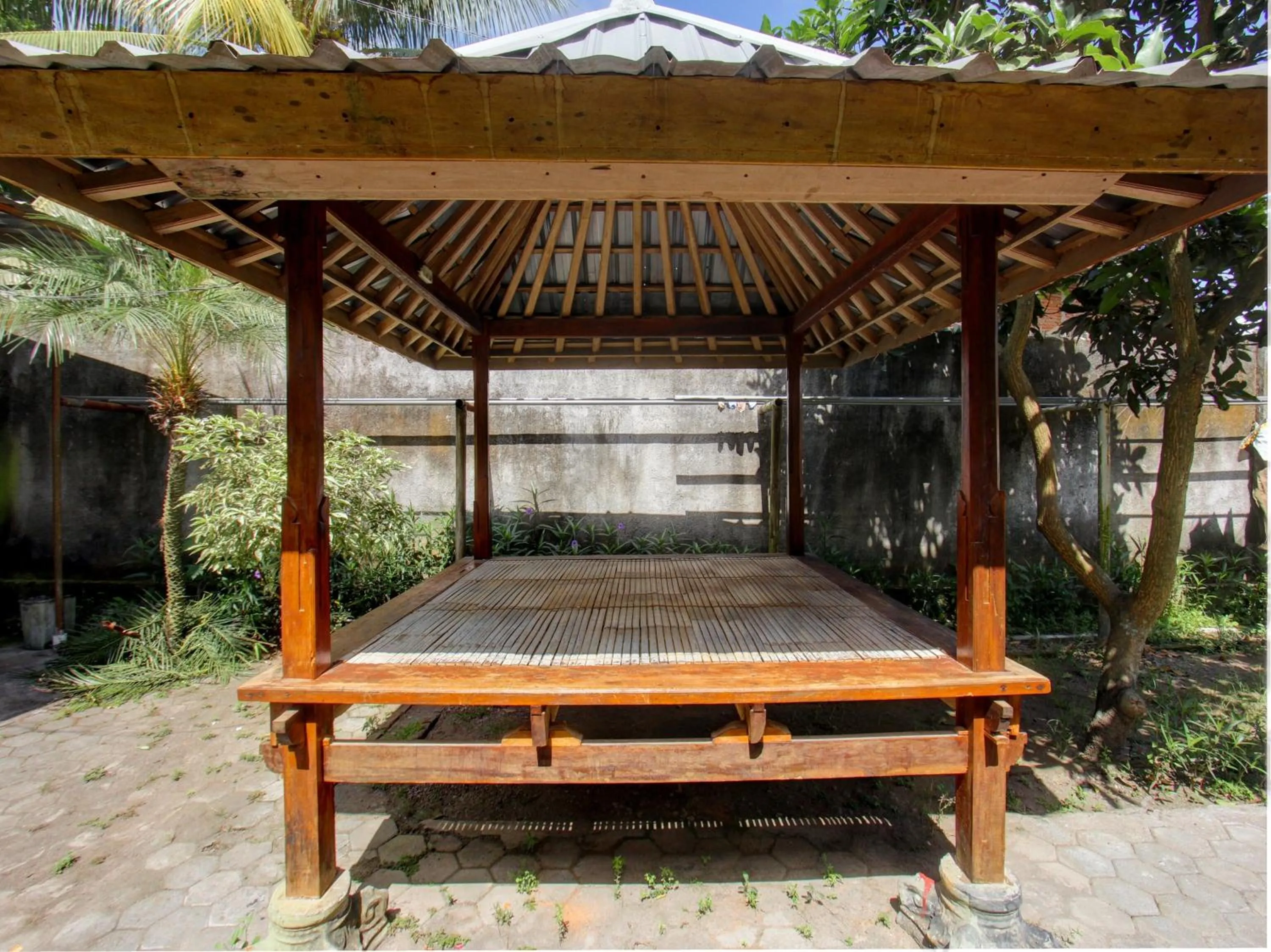 Lobby or reception in OYO Life 92829 Kos Insan Madani