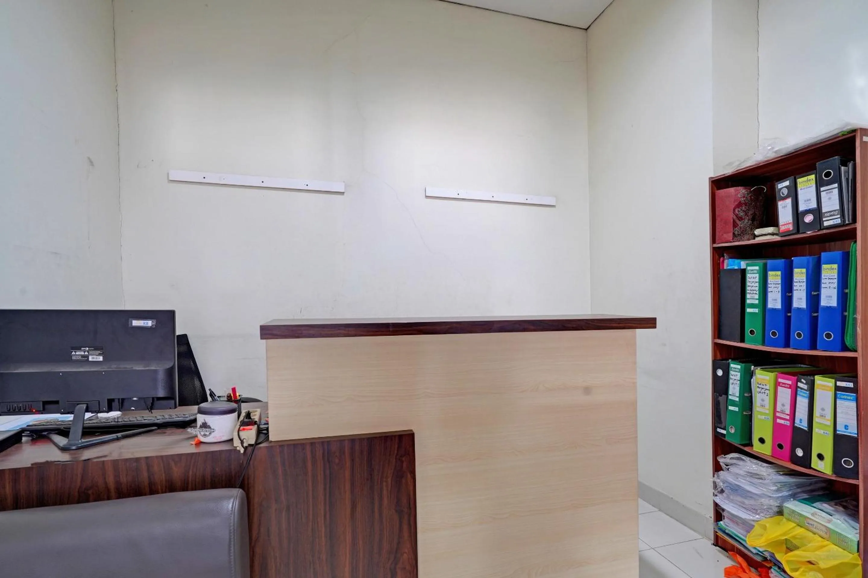 Lobby or reception in OYO Life 92898 Apartement Buah Batu Park By Yuliam