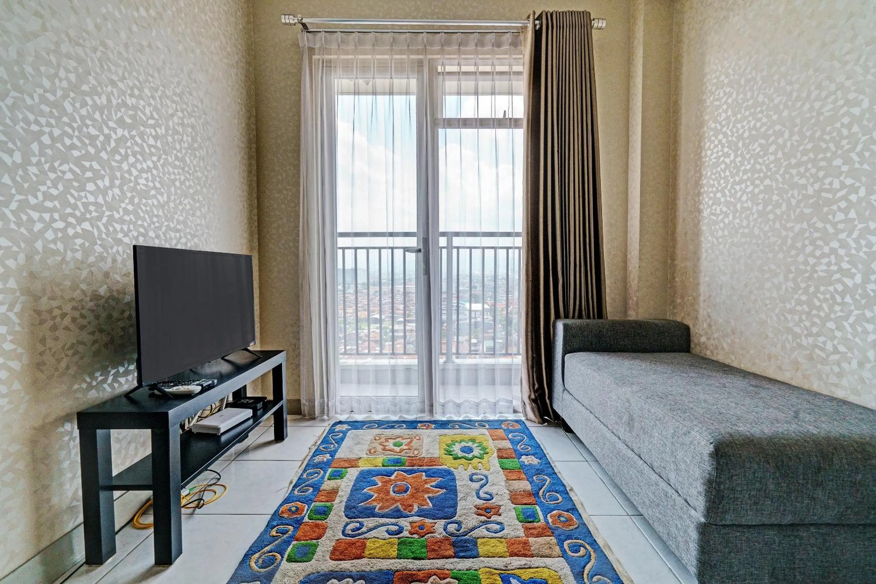 Bedroom, Bed in OYO Life 92548 M-square Apartment By Lins Pro