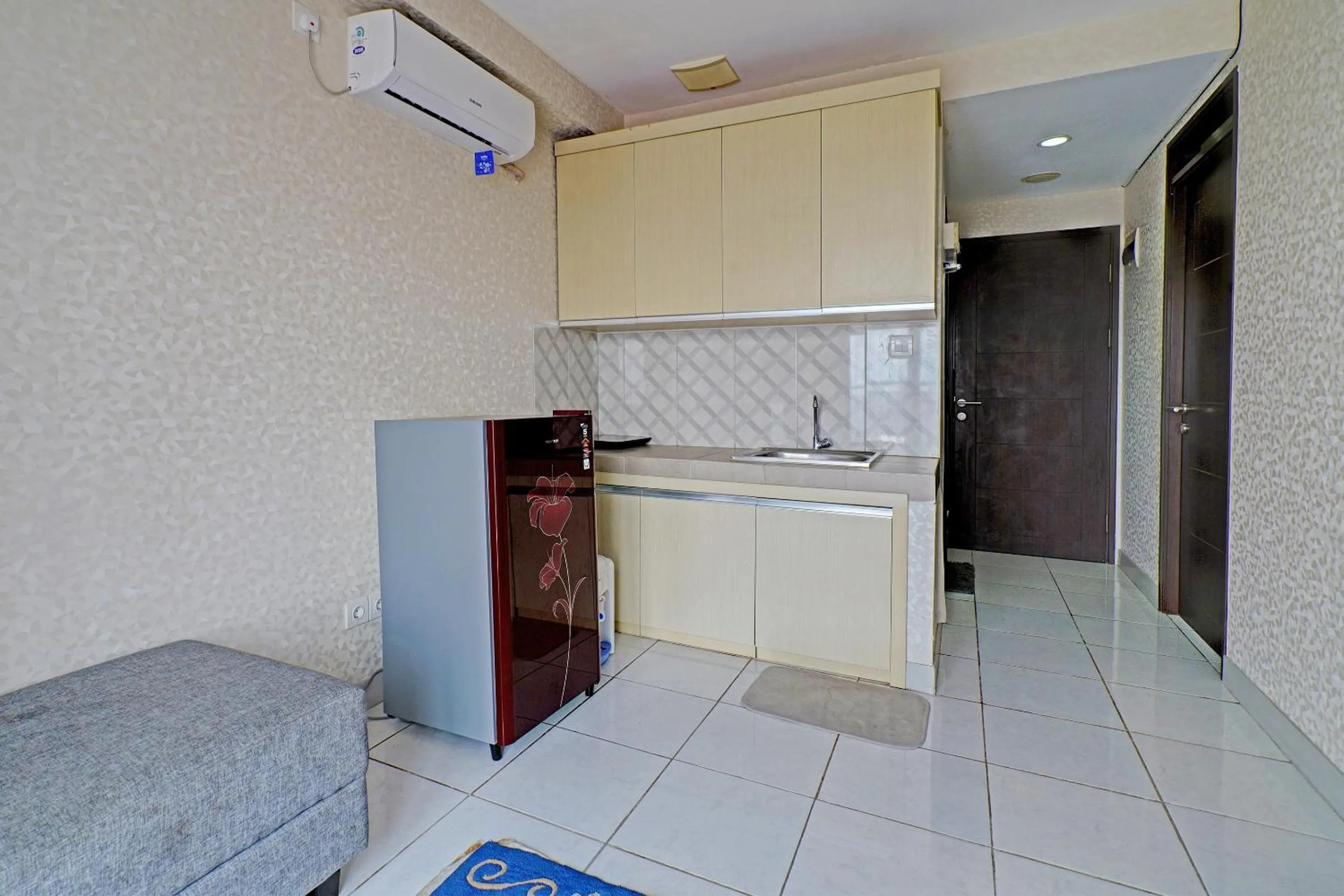 Bedroom in OYO Life 92548 M-square Apartment By Lins Pro