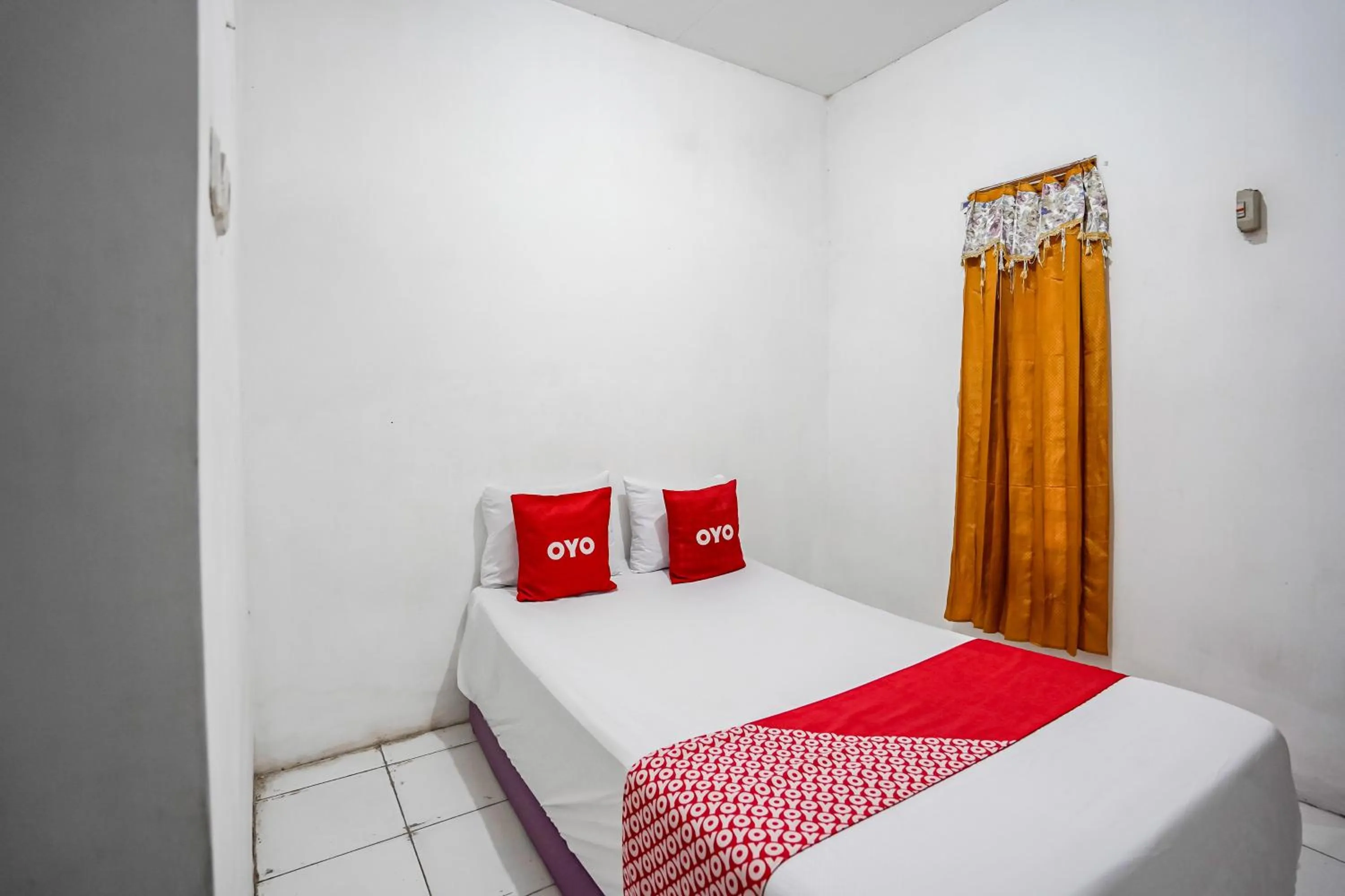 Bedroom, Bed in OYO Life 93009 Griya Nautika Sedati