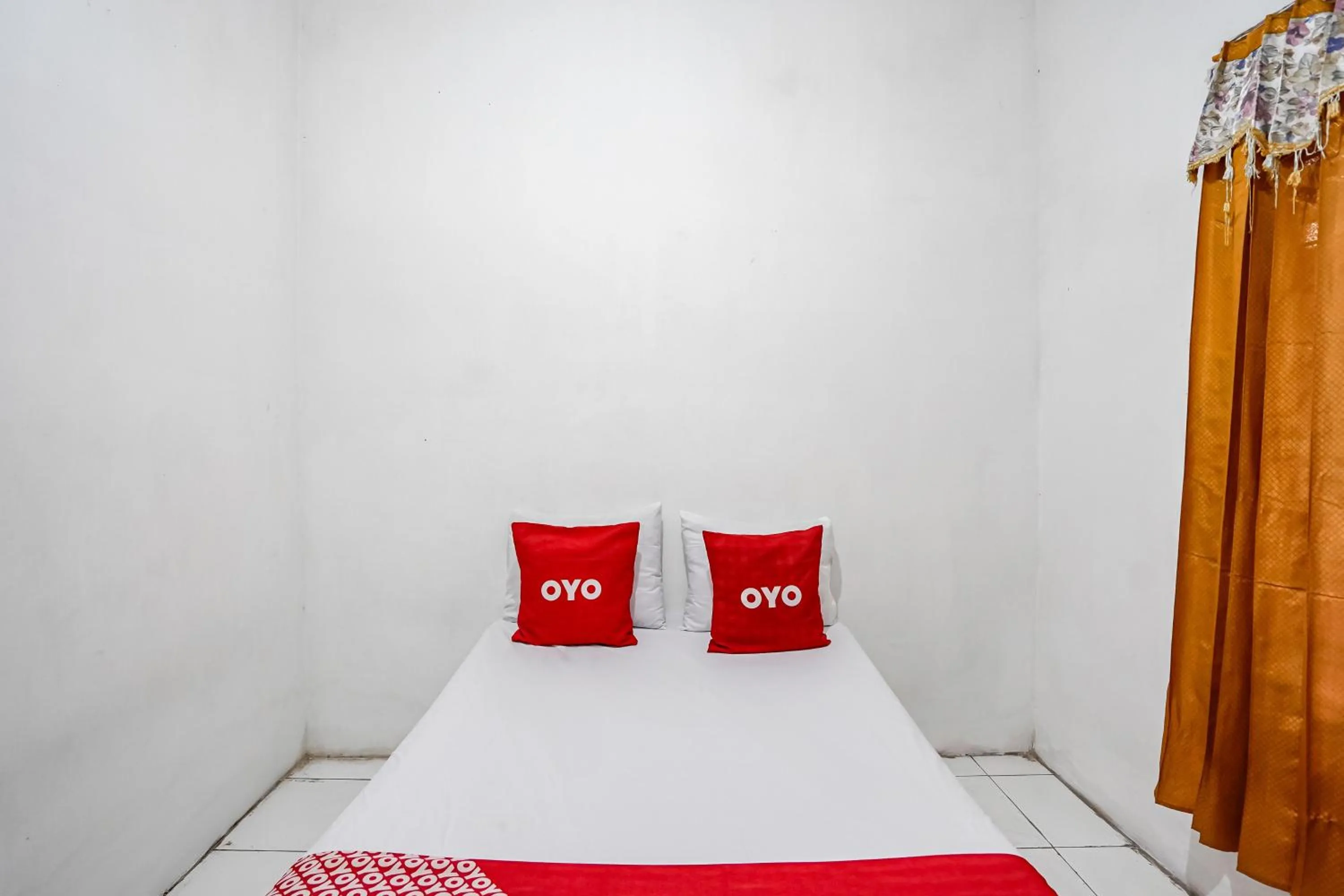 Bedroom, Bed in OYO Life 93009 Griya Nautika Sedati