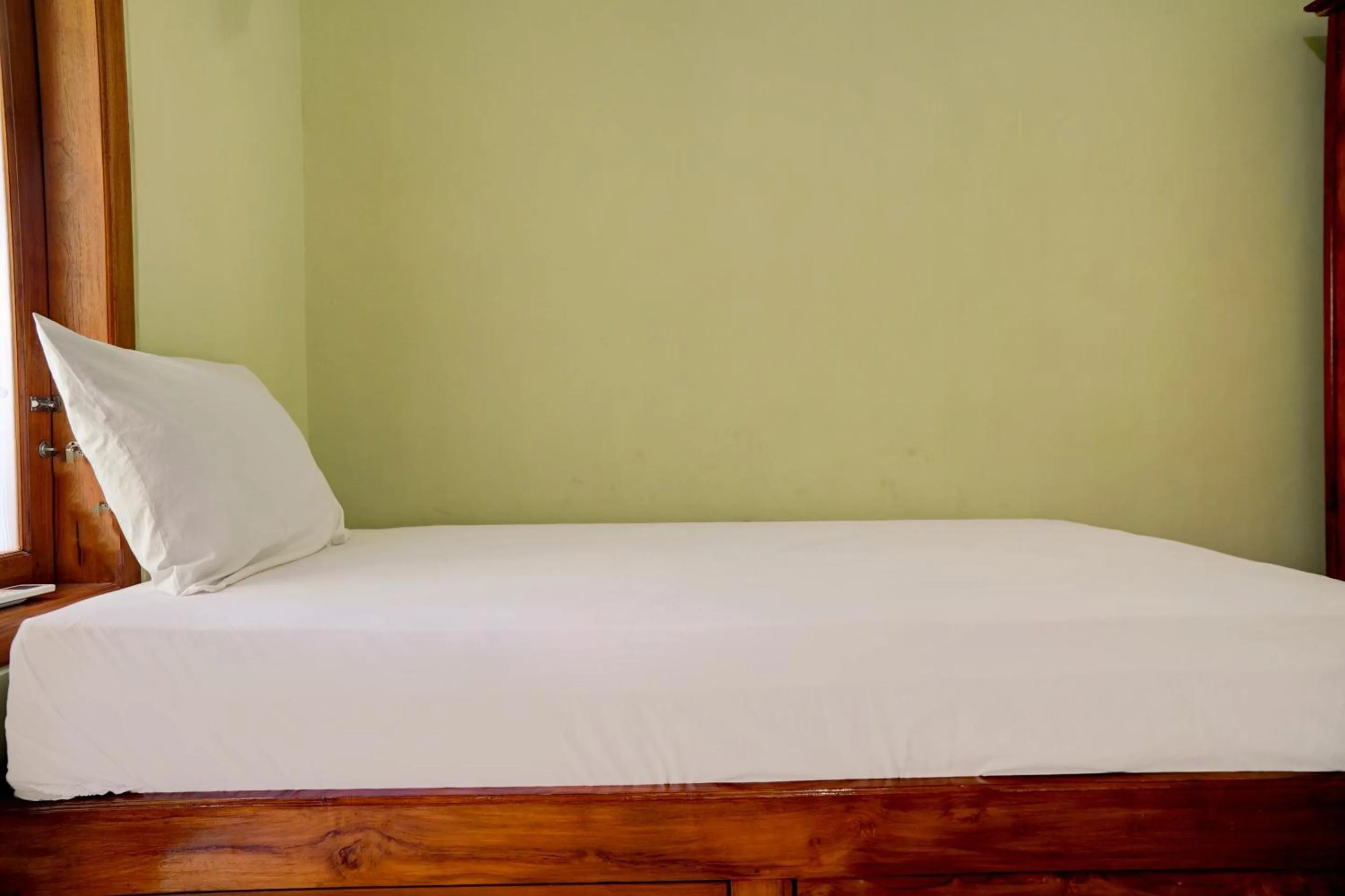 Bedroom, Bed in OYO Life 92922 Kost Bu Mala 1 Syariah