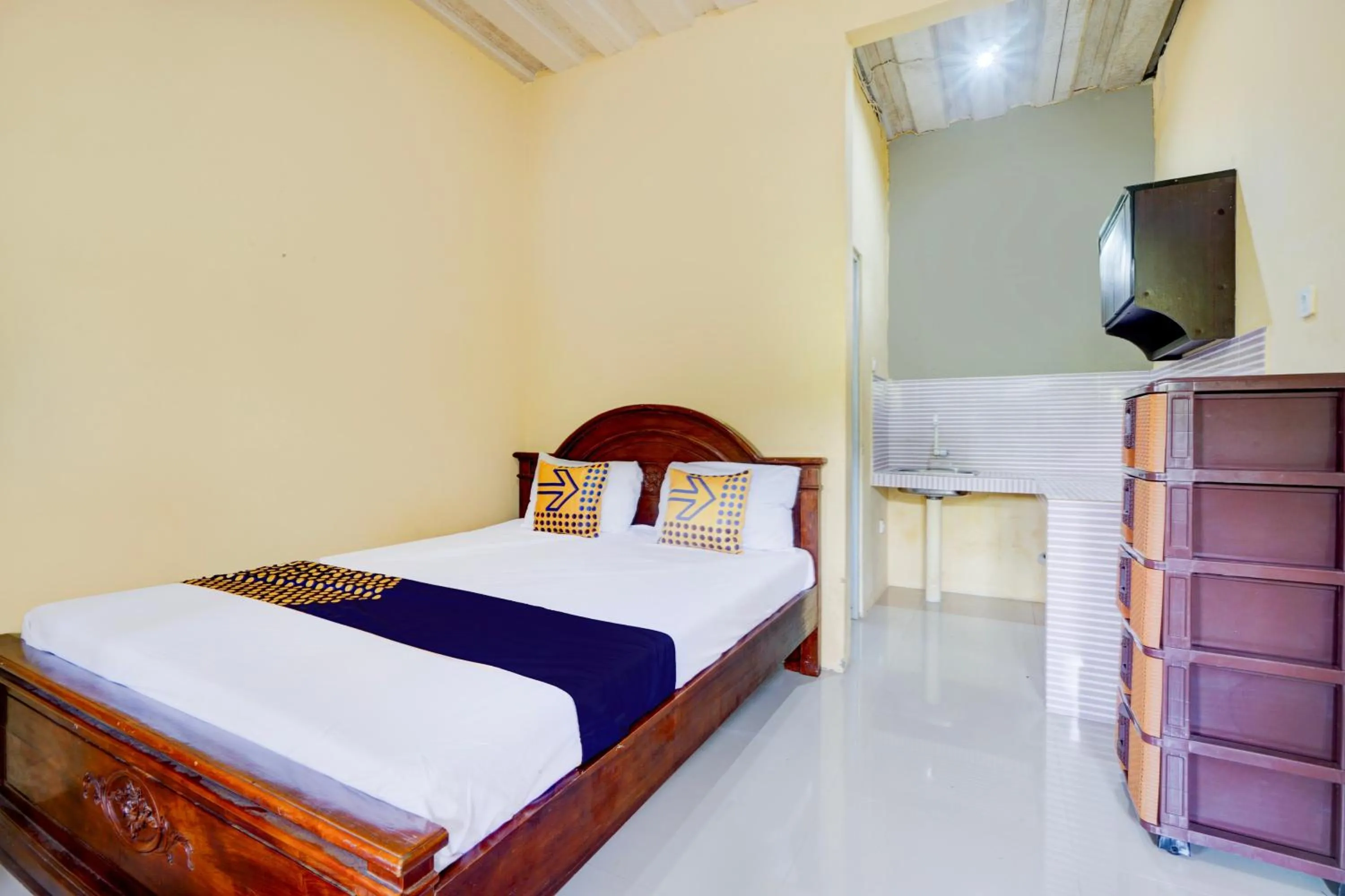 Bedroom, Bed in SPOT ON 93014 Griya Nautika Sukodono