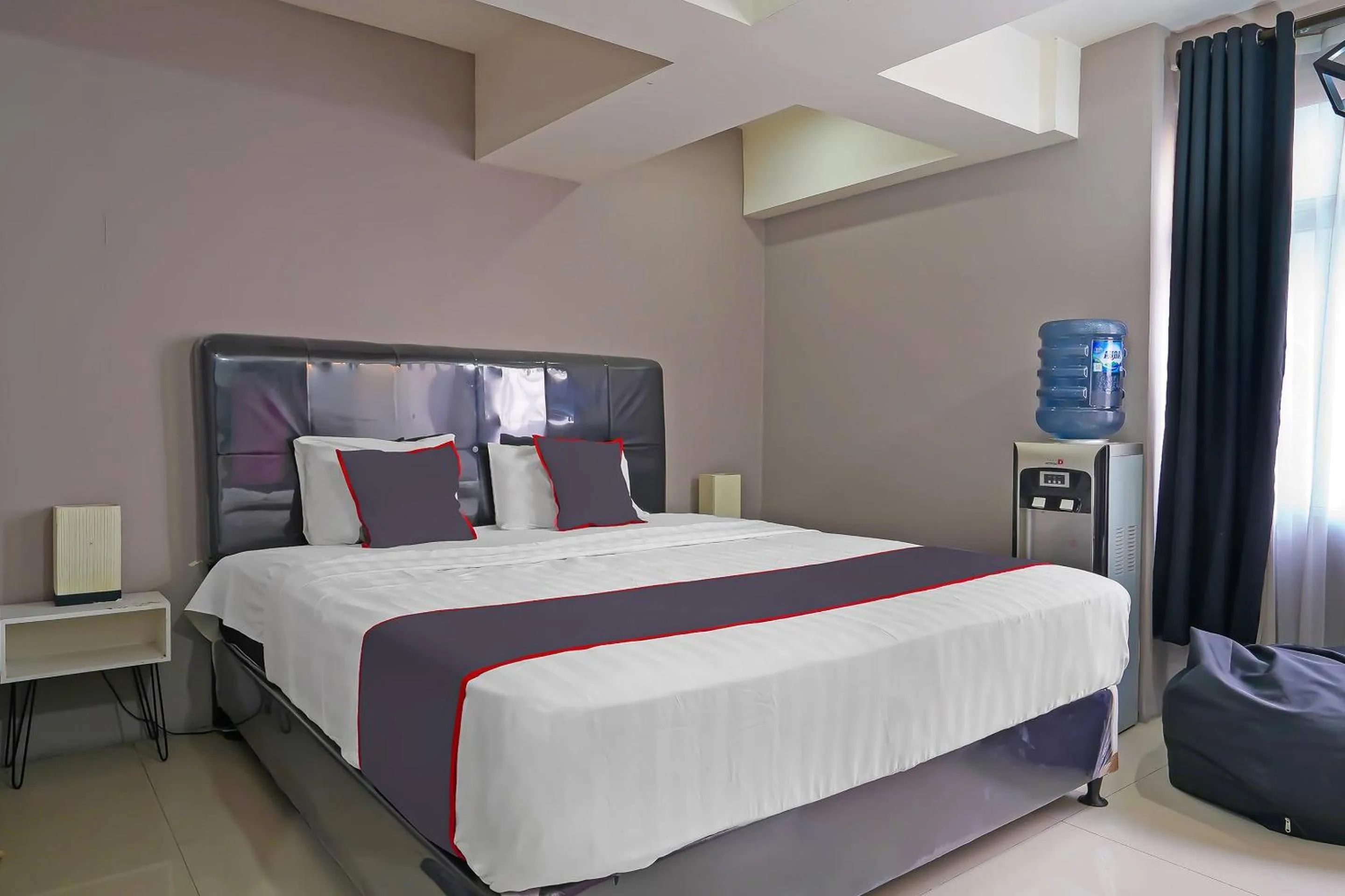 Bedroom, Bed in OYO Life 92649 Jarrdin Apartment By Glory