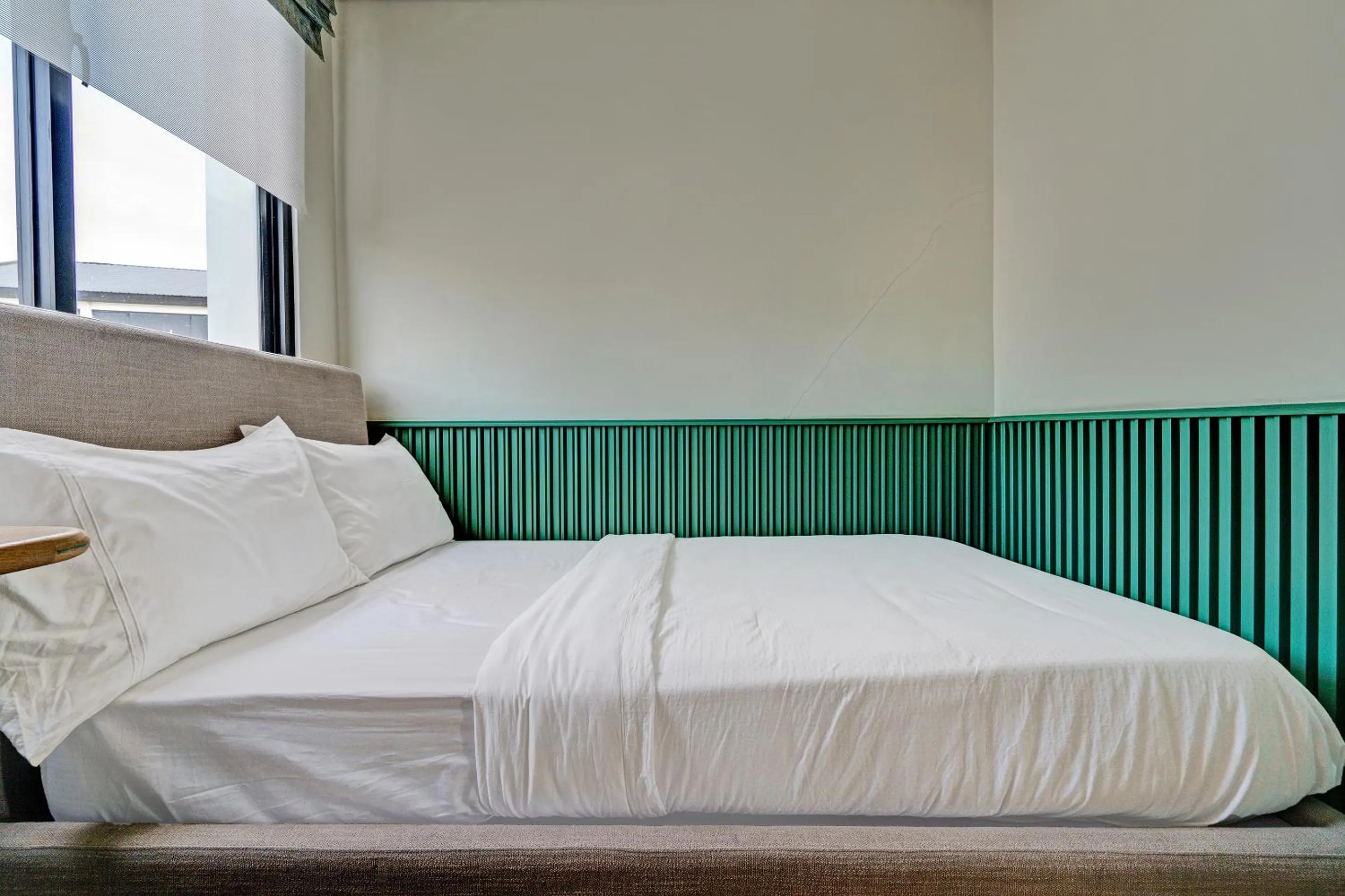 Bedroom in OYO Life 92719 Rolling Hills Residence Karawang