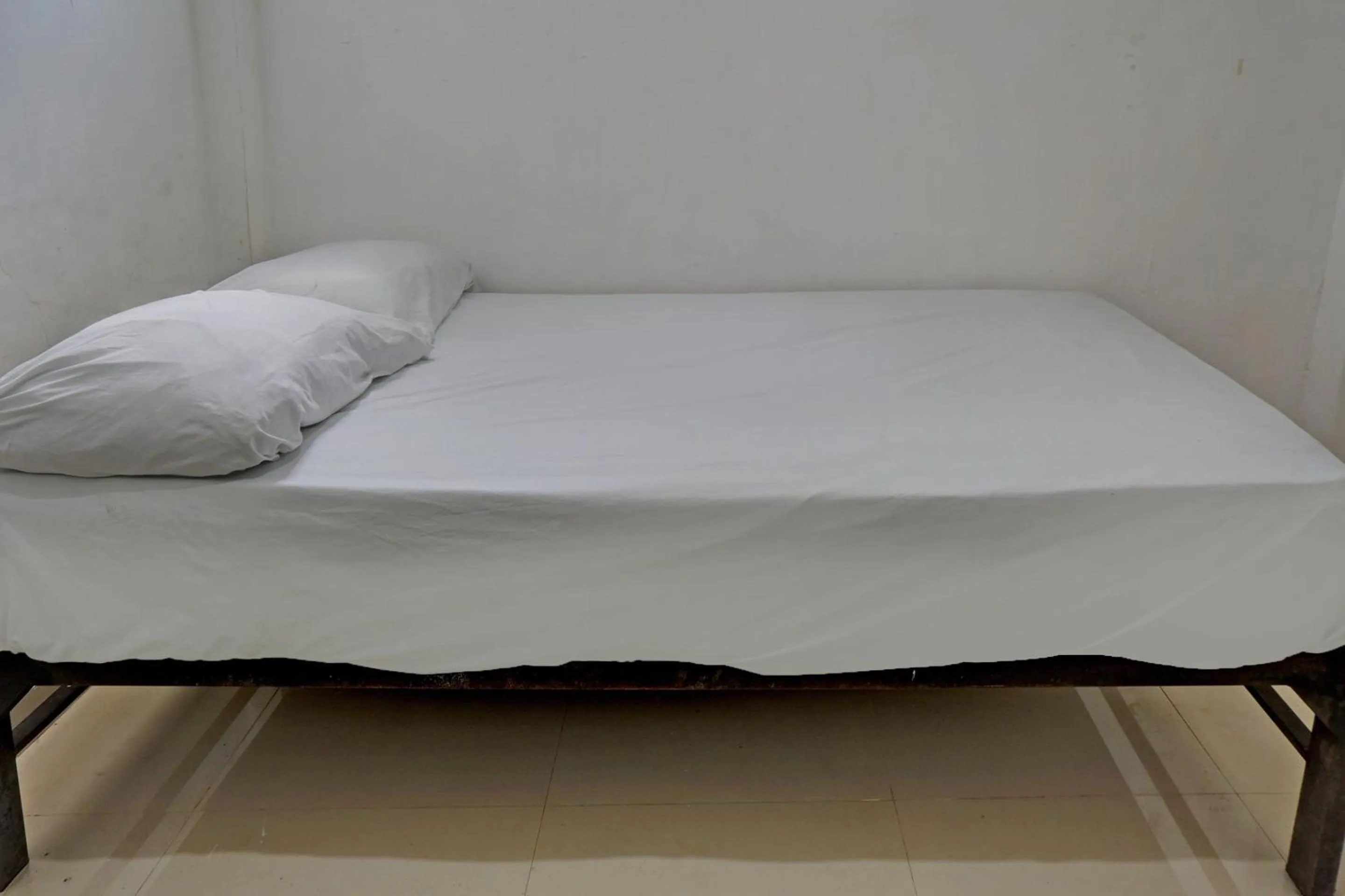 Bedroom, Bed in OYO Life 92919 Kost Wijaya Kusuma Lake Syariah