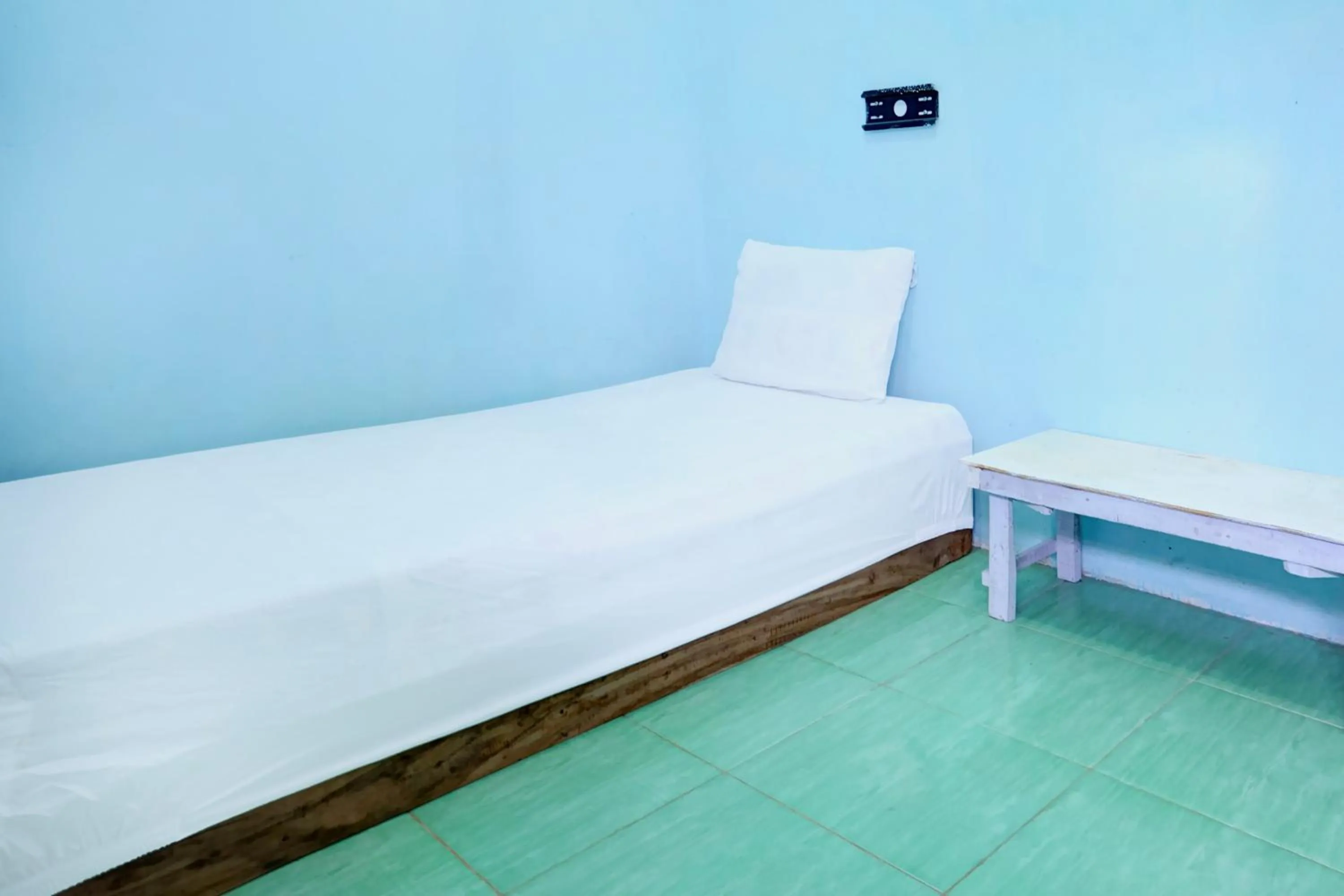 Bedroom, Bed in OYO Life 93017 Kost H Soeroso