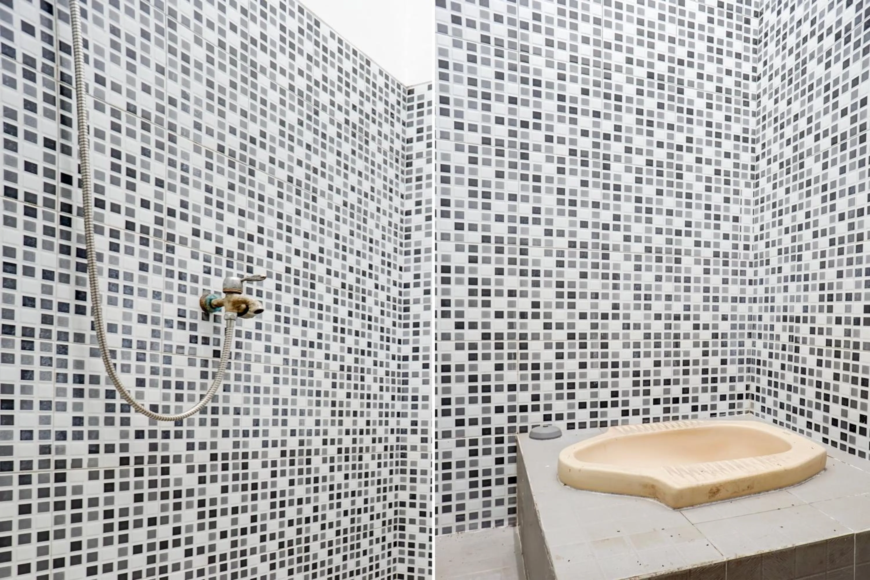 Bathroom in OYO Life 93017 Kost H Soeroso