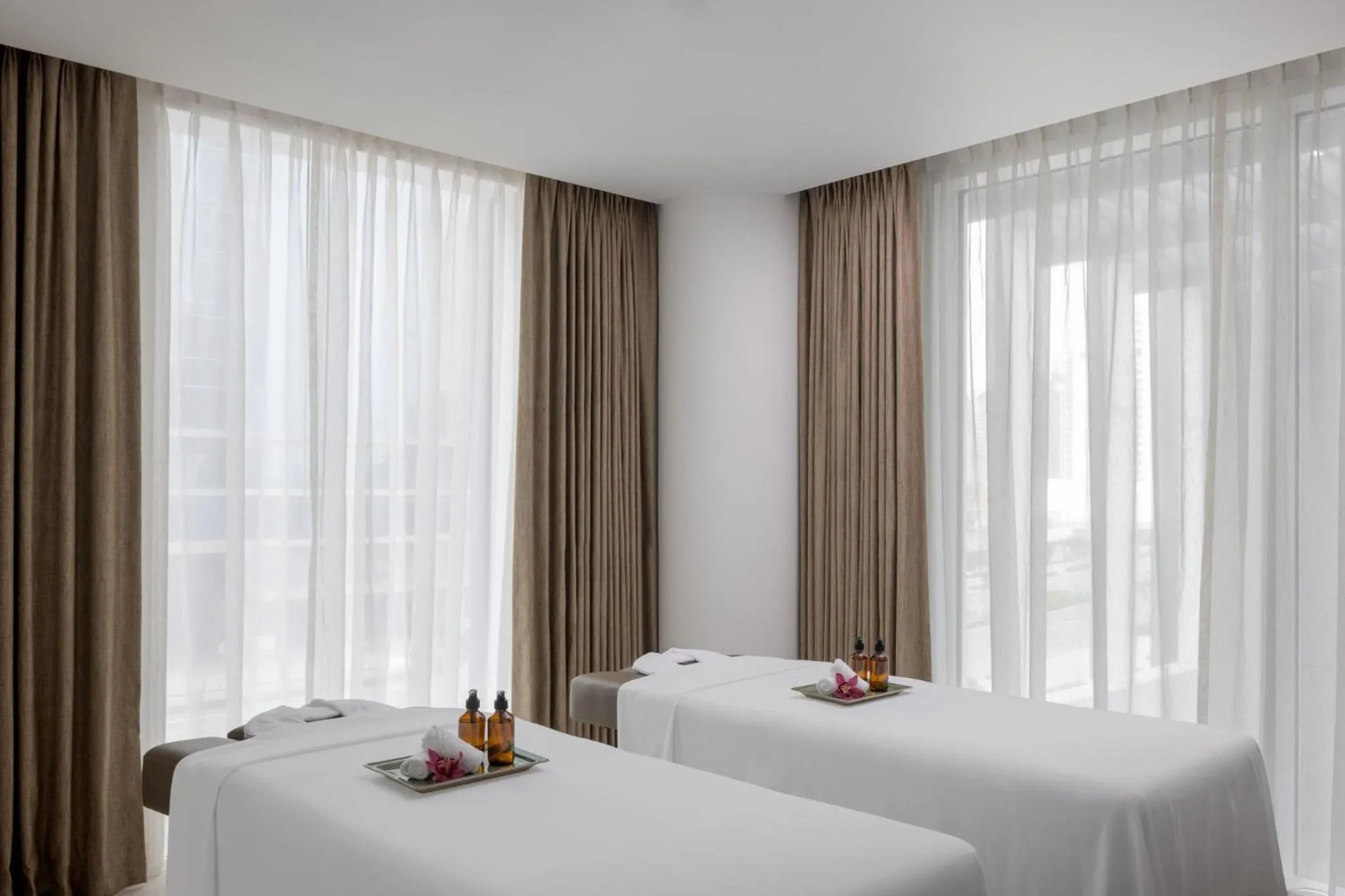 Spa and wellness centre/facilities, Bed in Holiday Inn Dubai Business Bay by IHG