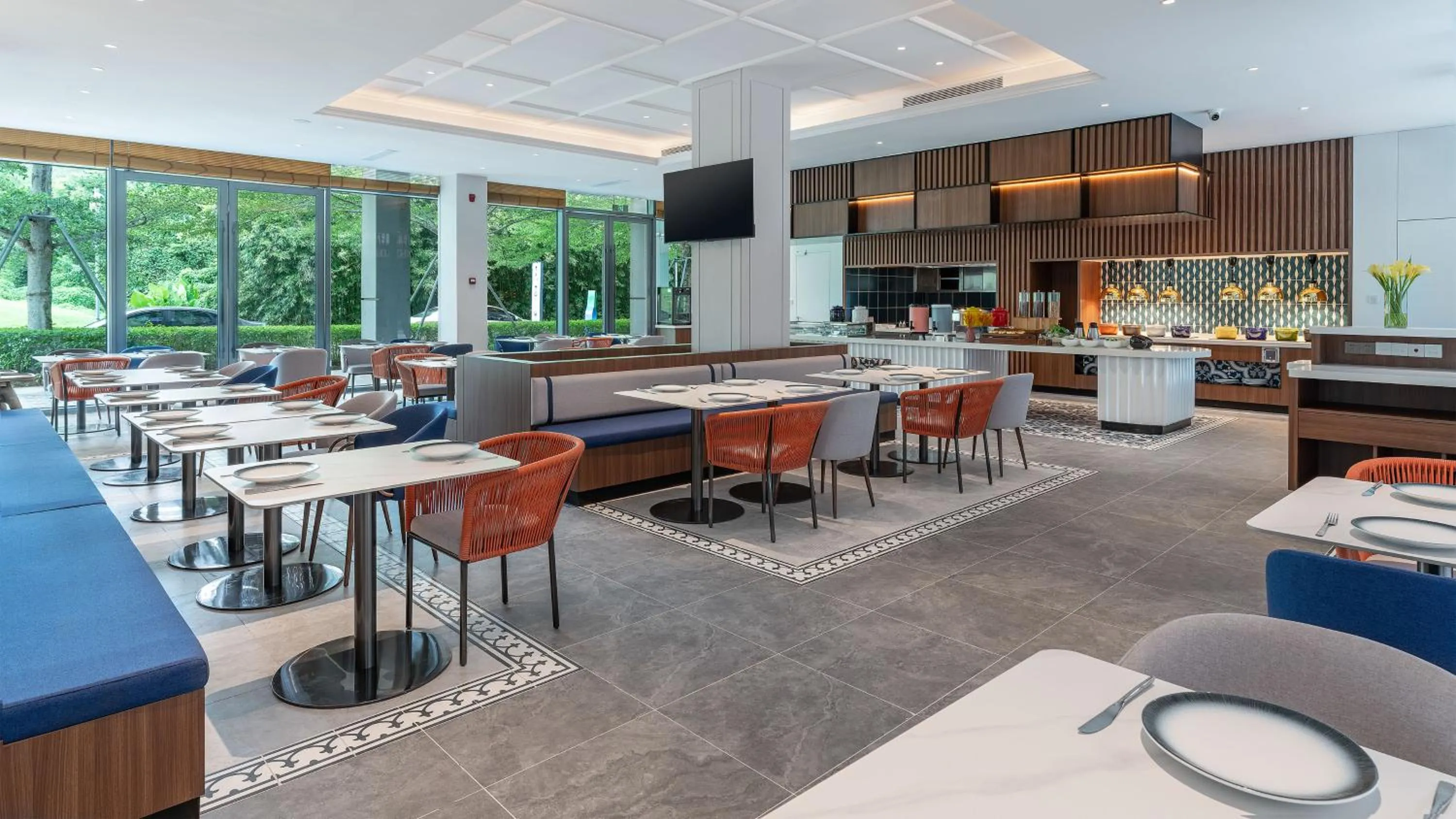 Restaurant/places to eat in Holiday Inn Express Wenchang by IHG