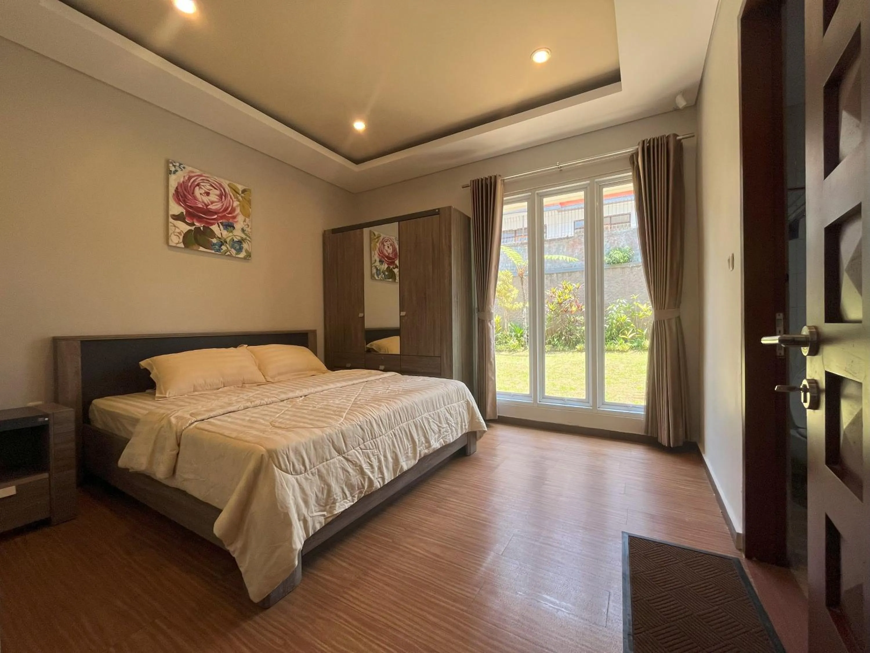 Bed in Lavender - Taman Tanda