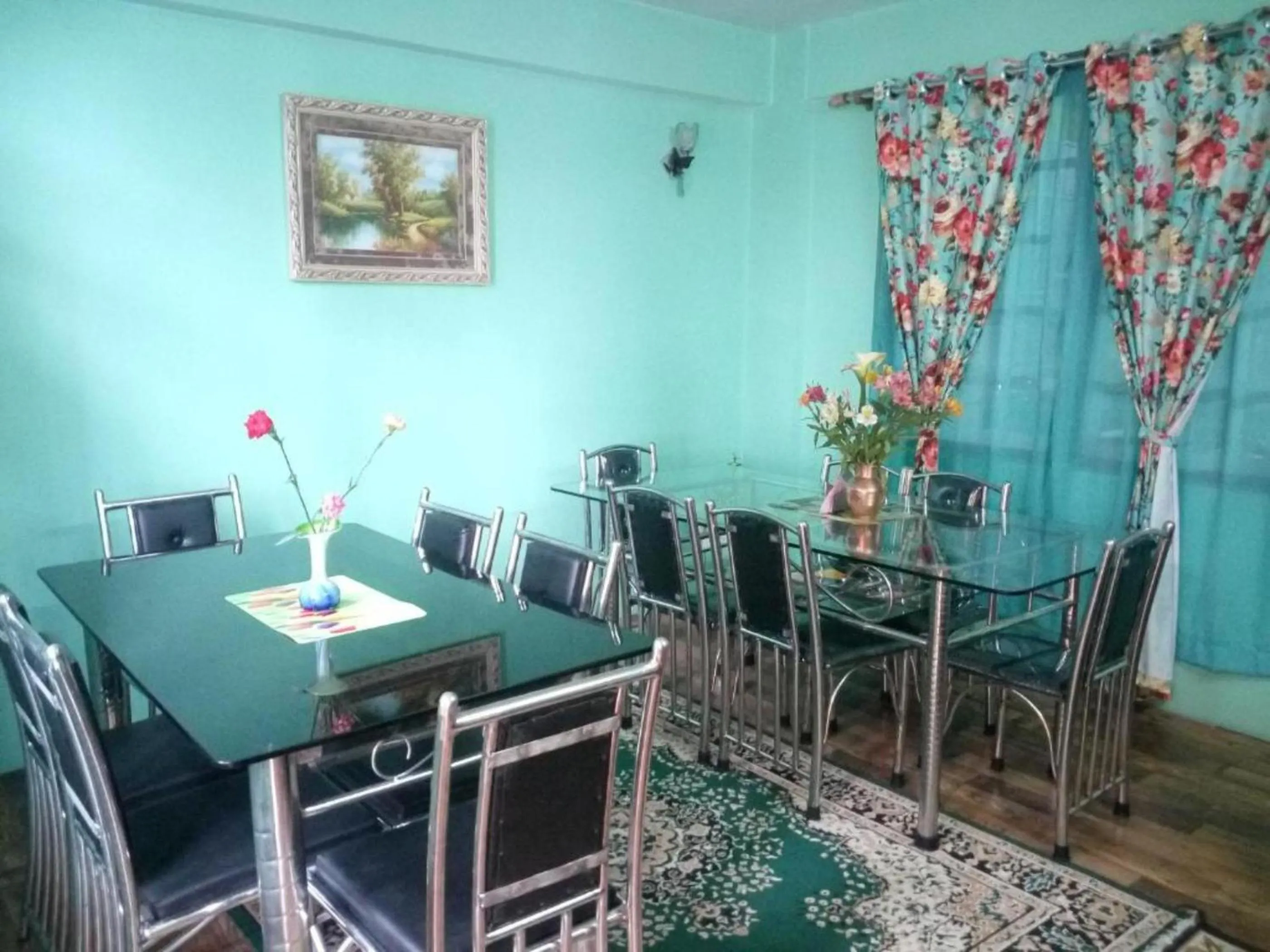 Seating area in GRG Tharbaling Homestay Darjeeling