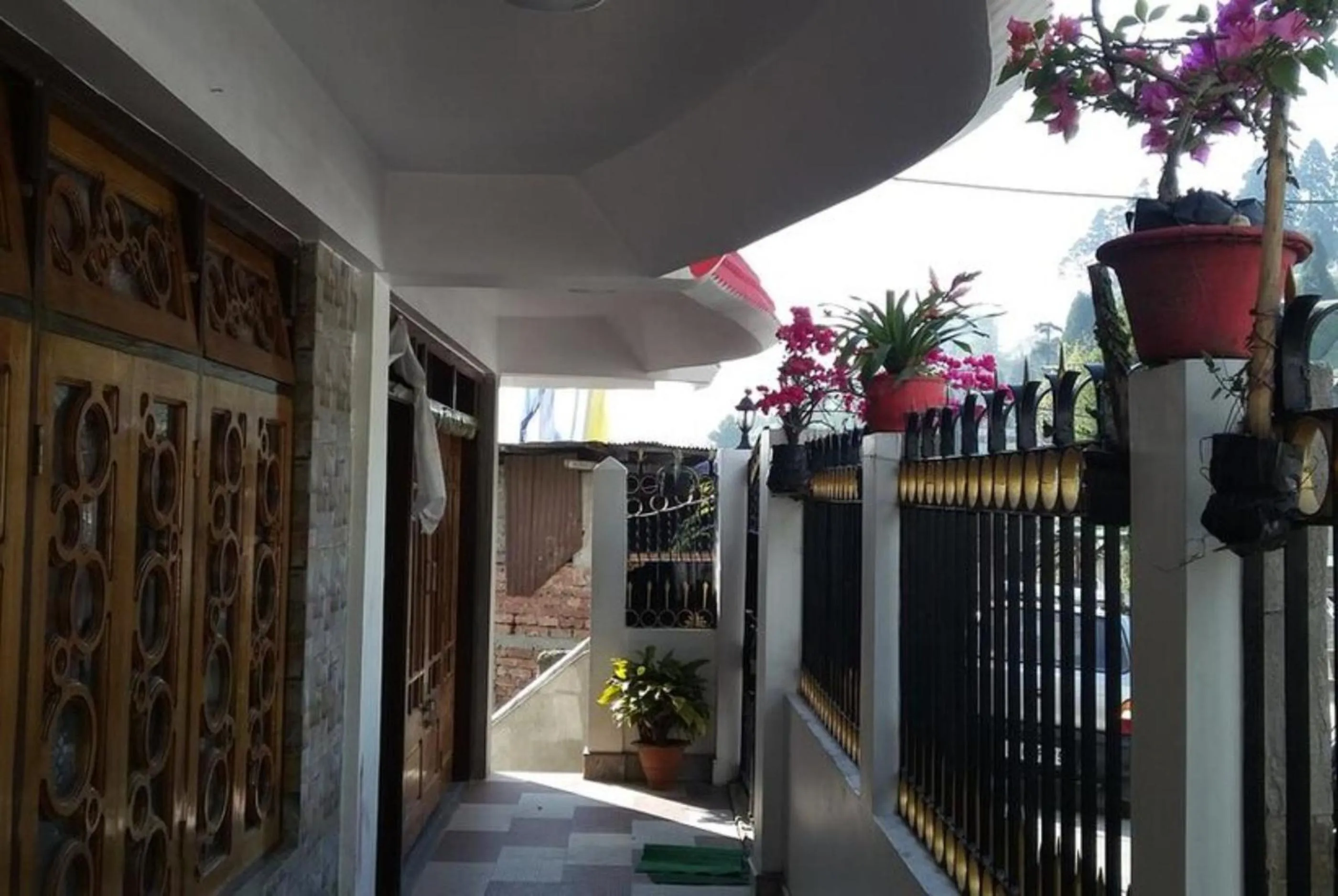 Facade/entrance in GRG Tharbaling Homestay Darjeeling
